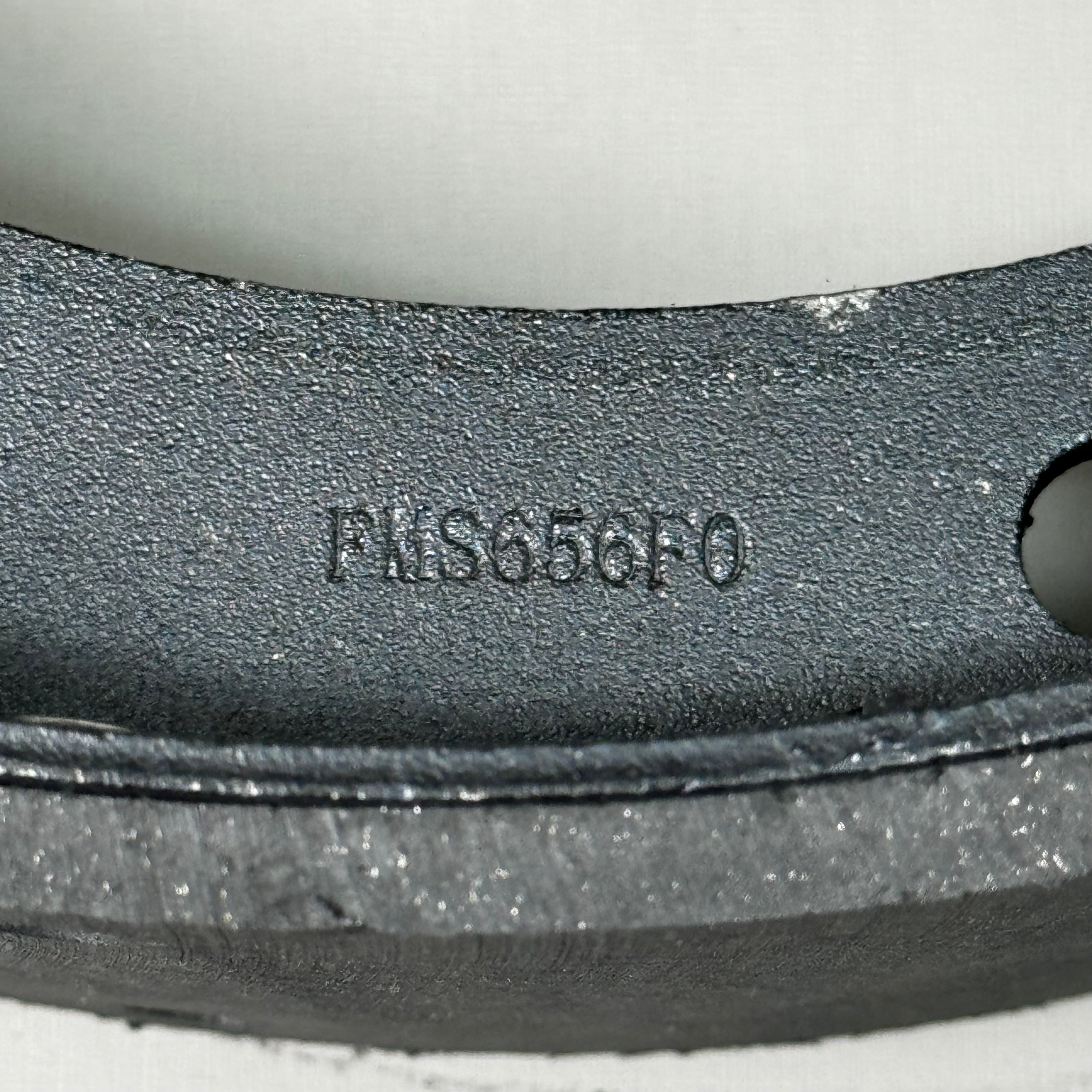 WAGNER QS Ceramic Disc Brake Shoes Set 12 1/2" x 7" Black Z656R