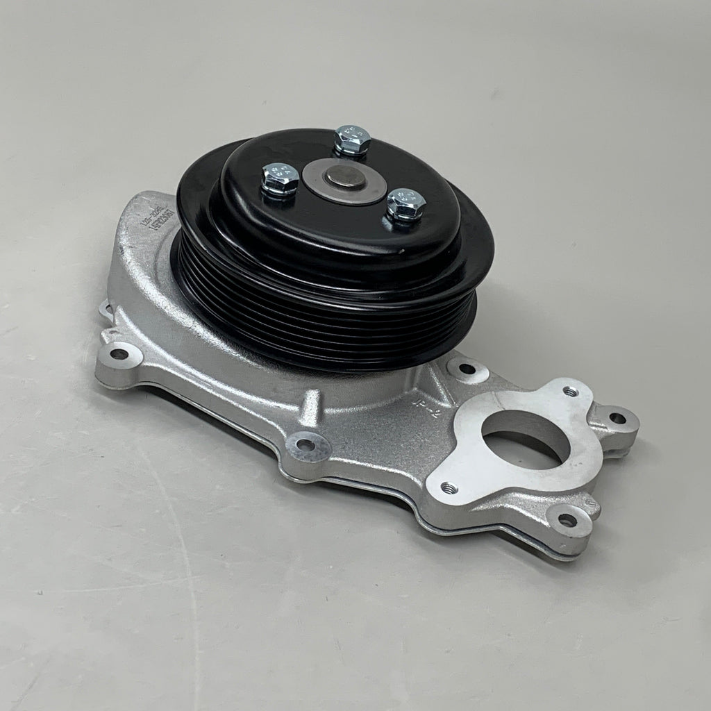 GMB Engine Water Pump for Mobility/Ford Vehicles 194197 125-3285
