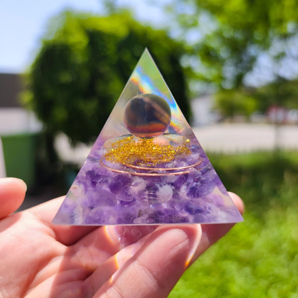 8cm foreign trade same style crystal ball pyramid crystal crushed stone drip resin pyramid ornament