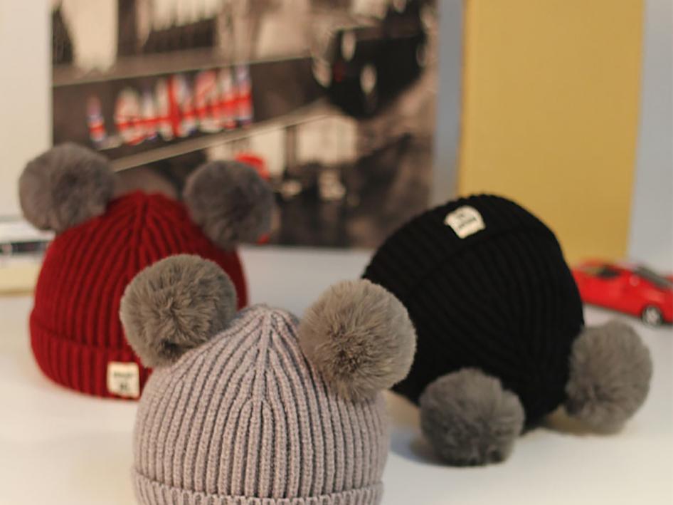 Modern Trend New Baby Beanies Hats Children Knitted Pompom Winter Autumn Cute Cap  Warm Girl Hat With Two Balls