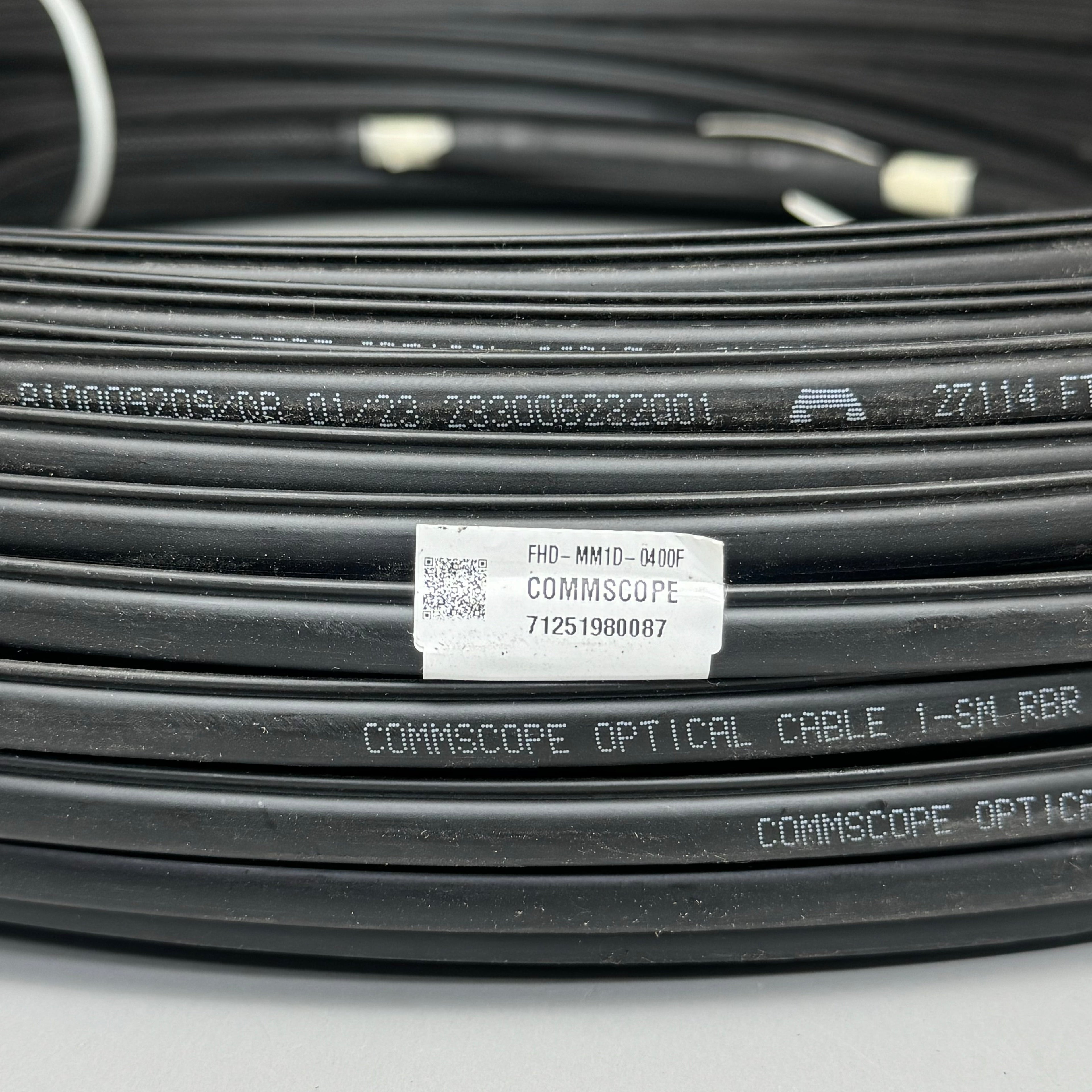 COMMSCOPE Fibre Optic Cable 1-SM RBR 300ft Fiber Material Black
