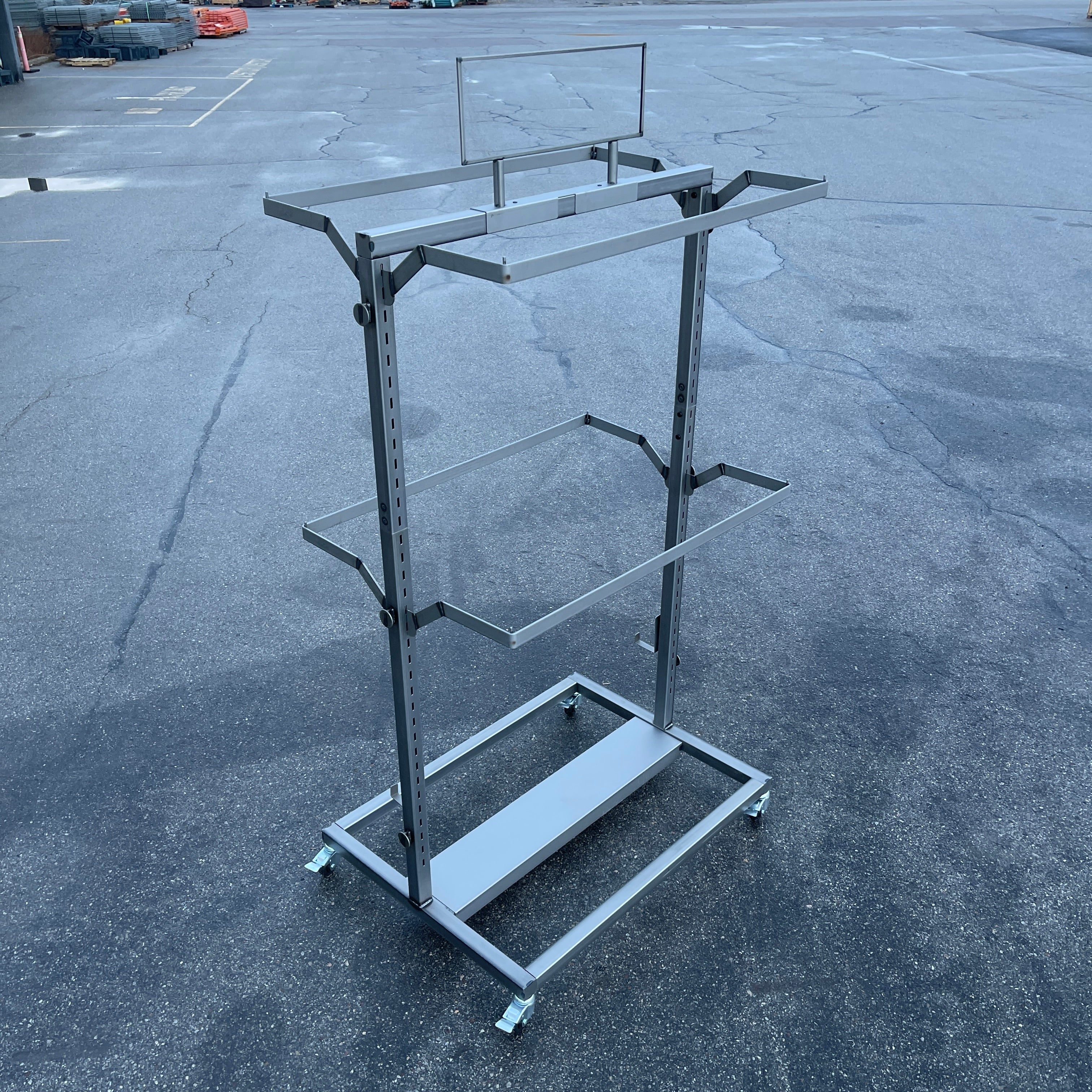 GRAND + BENEDICTS Mobile Core 4-Way Display Rolling Shelf Rack 943-GB4133-18 (New)