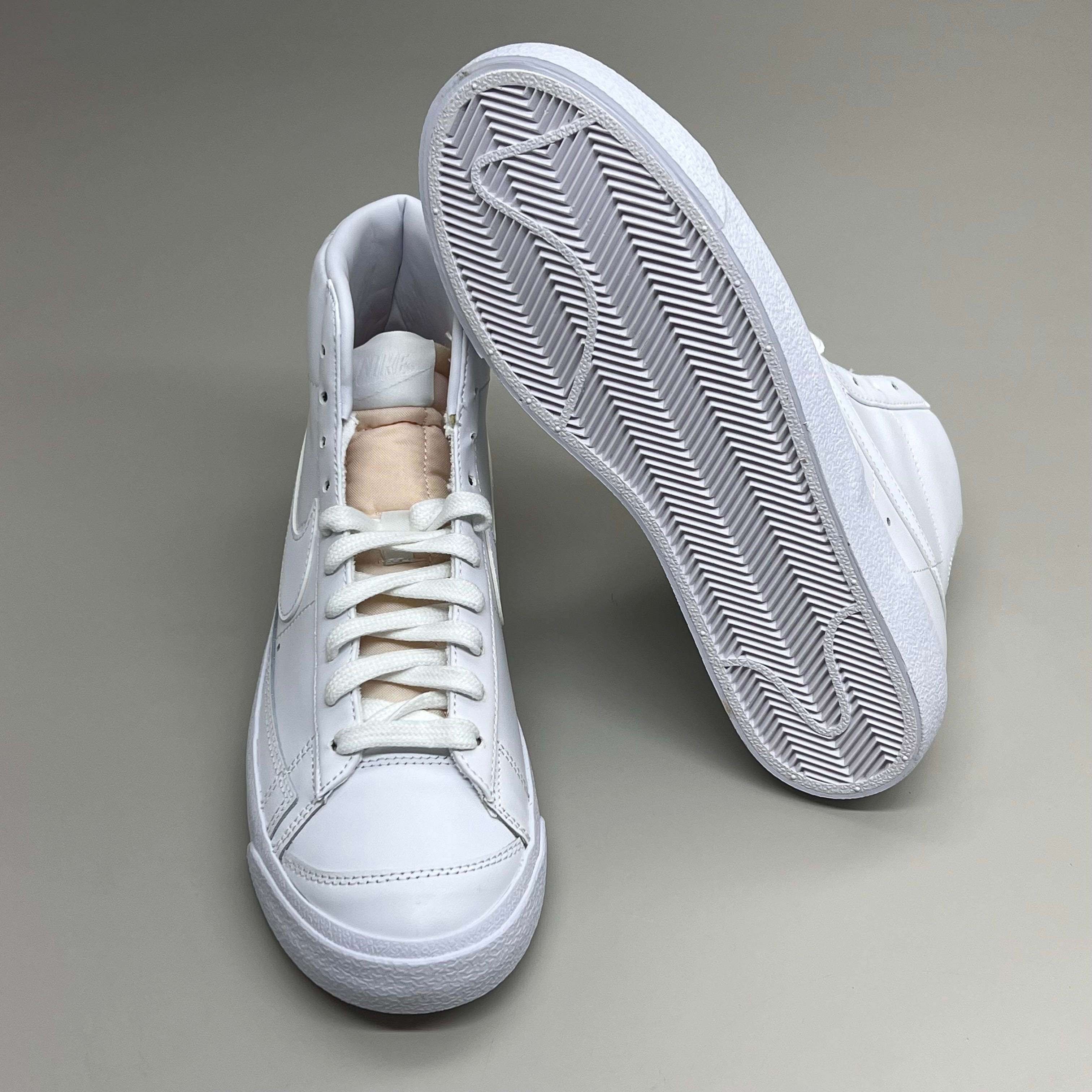 NIKE Blazer Mid 77' High-top Shoes SZ Womens 6 Mens 4.5 White & Peach CZ1055-117