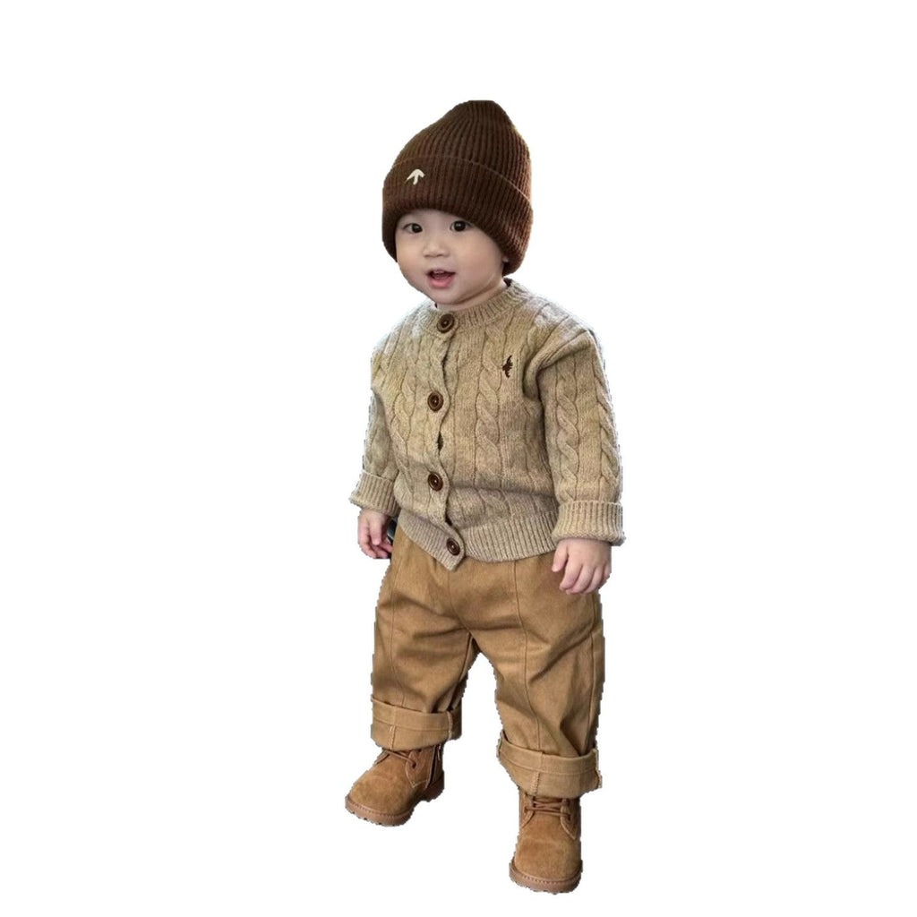 Korean-style Boys Autumnwinter Khaki Embroidered Cable-knit Thickened Sweater