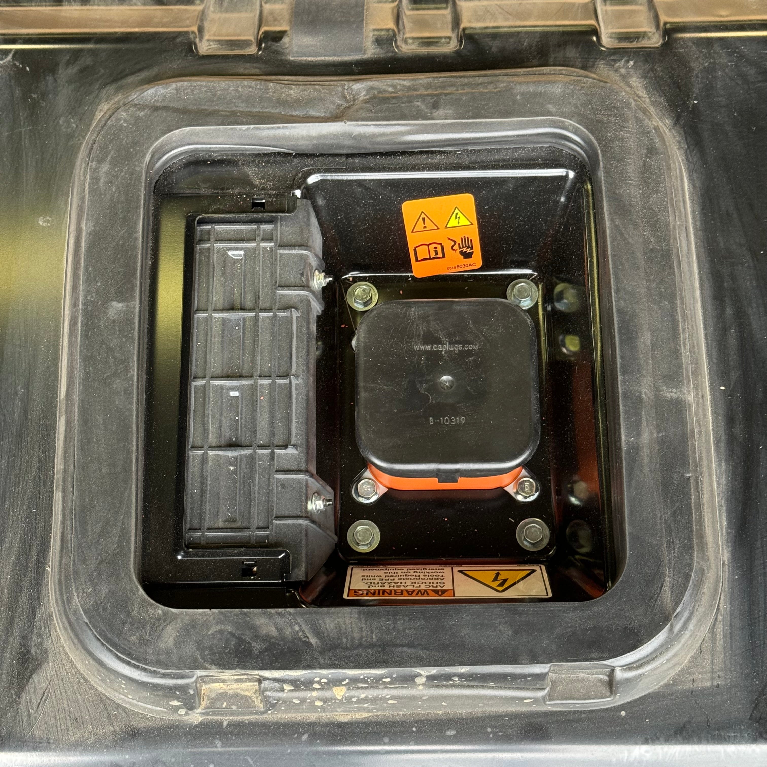 MOPAR Lithium PHEV Battery Pack for Chrysler Pacifica Vehicles 41"x10" UN3480 05193143AW