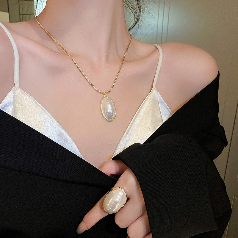 Oval Pearl Necklace for Women Jewelry French Fashion New Style Luxury Collar Chain Necklaces