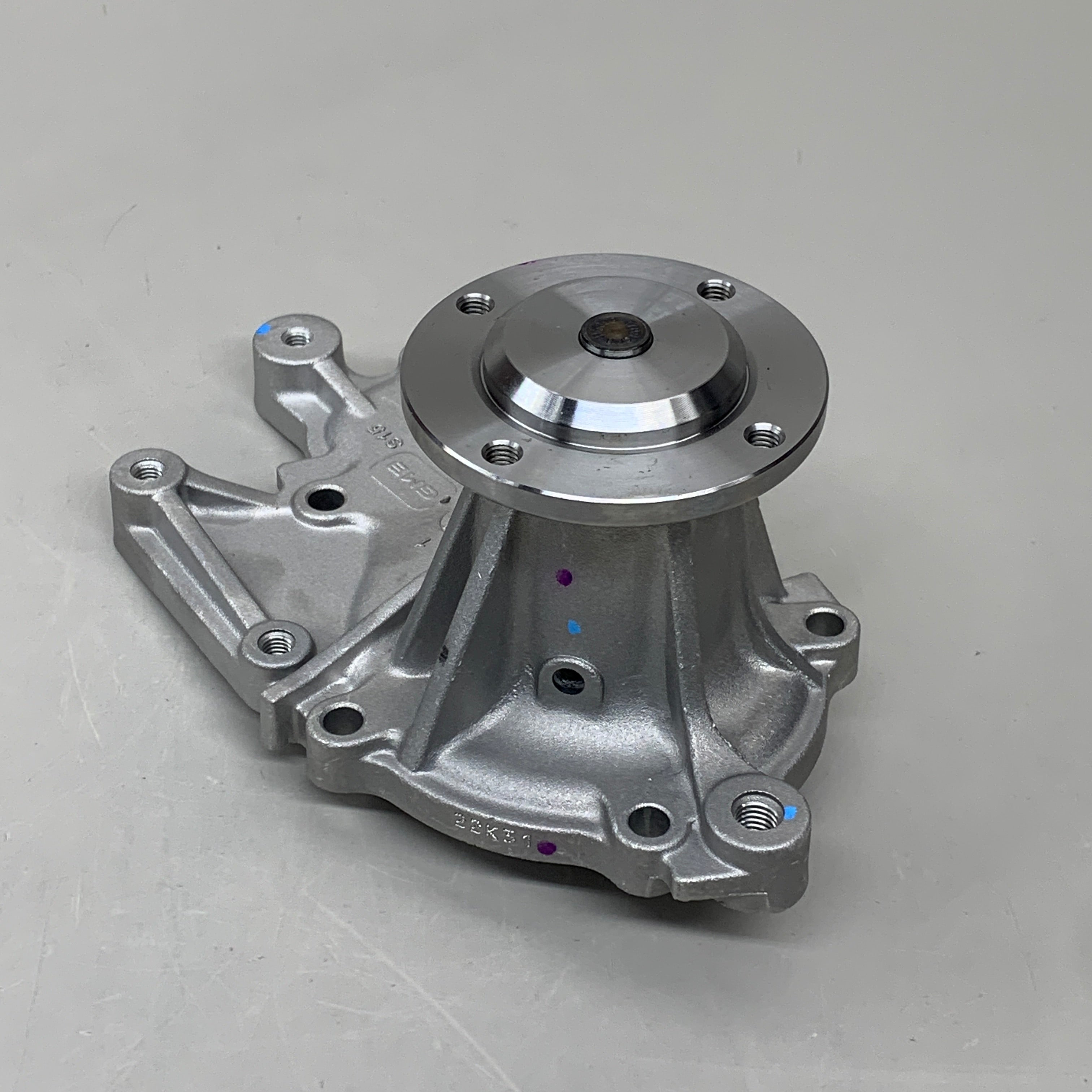 GMB Engine Water Pump for Suzuki/Pontiac/Geo/Chevrolet Vehicles 187412 165-1150
