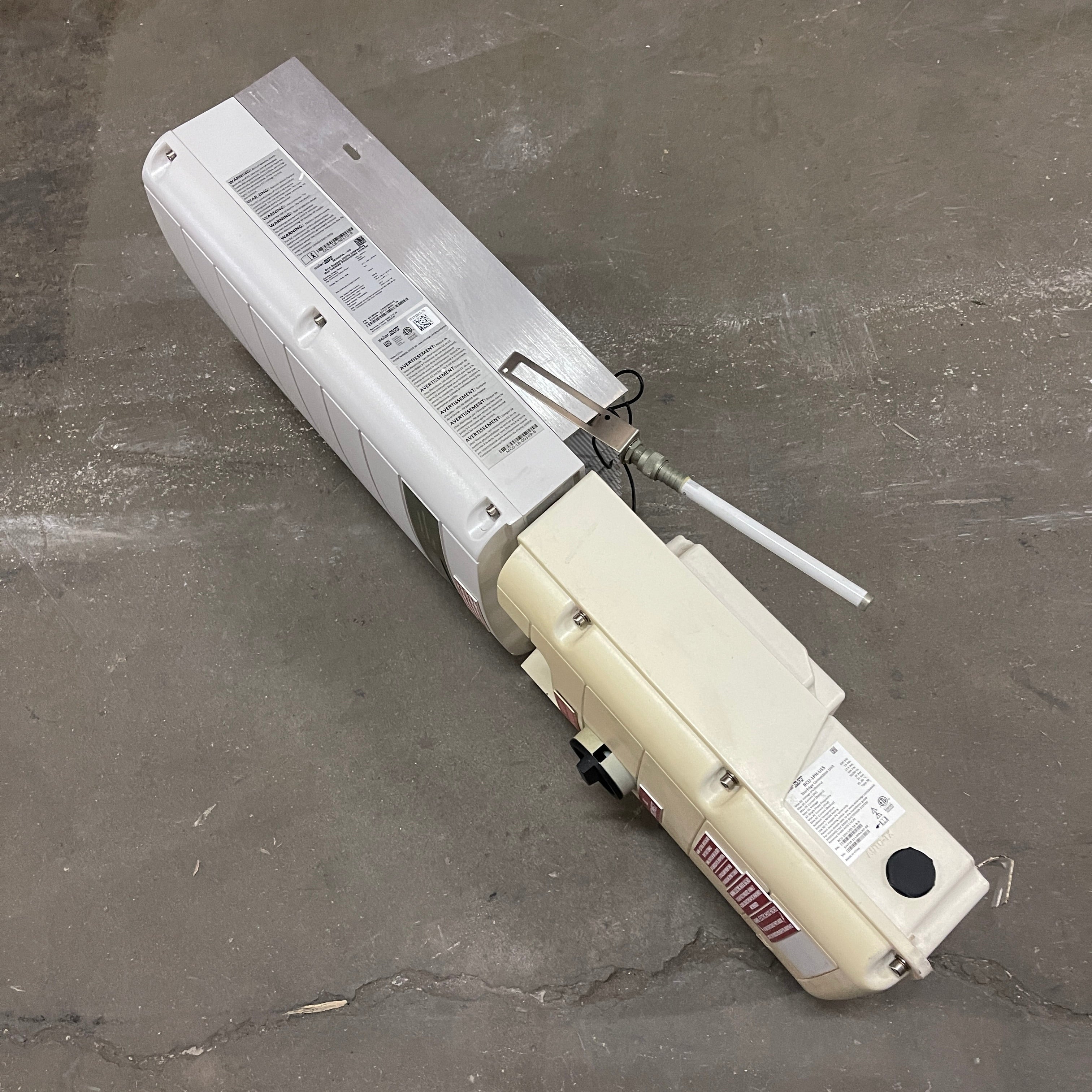 SOLAREDGE Storedge Inverter Equipment SE3800A & BCU-1PH-USS (For Parts, Not Tested)