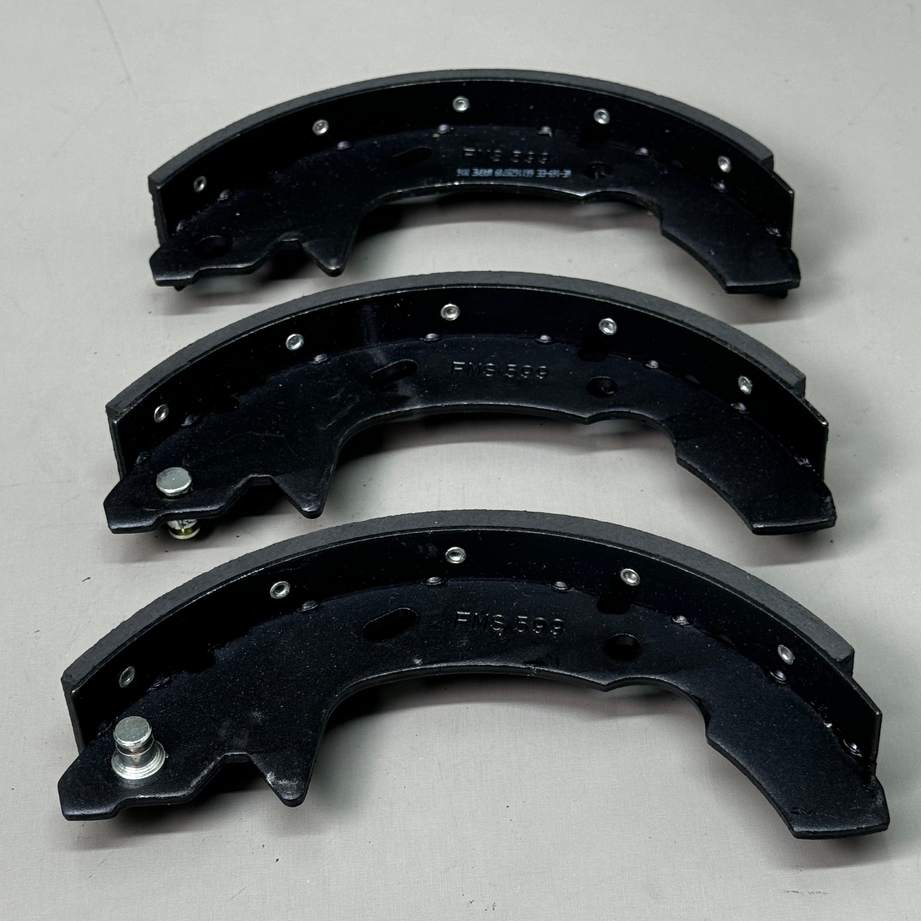 WAGNER QS QuickStop Drum Brake Shoes Set 7 1/2" x 2" Black Z599AR
