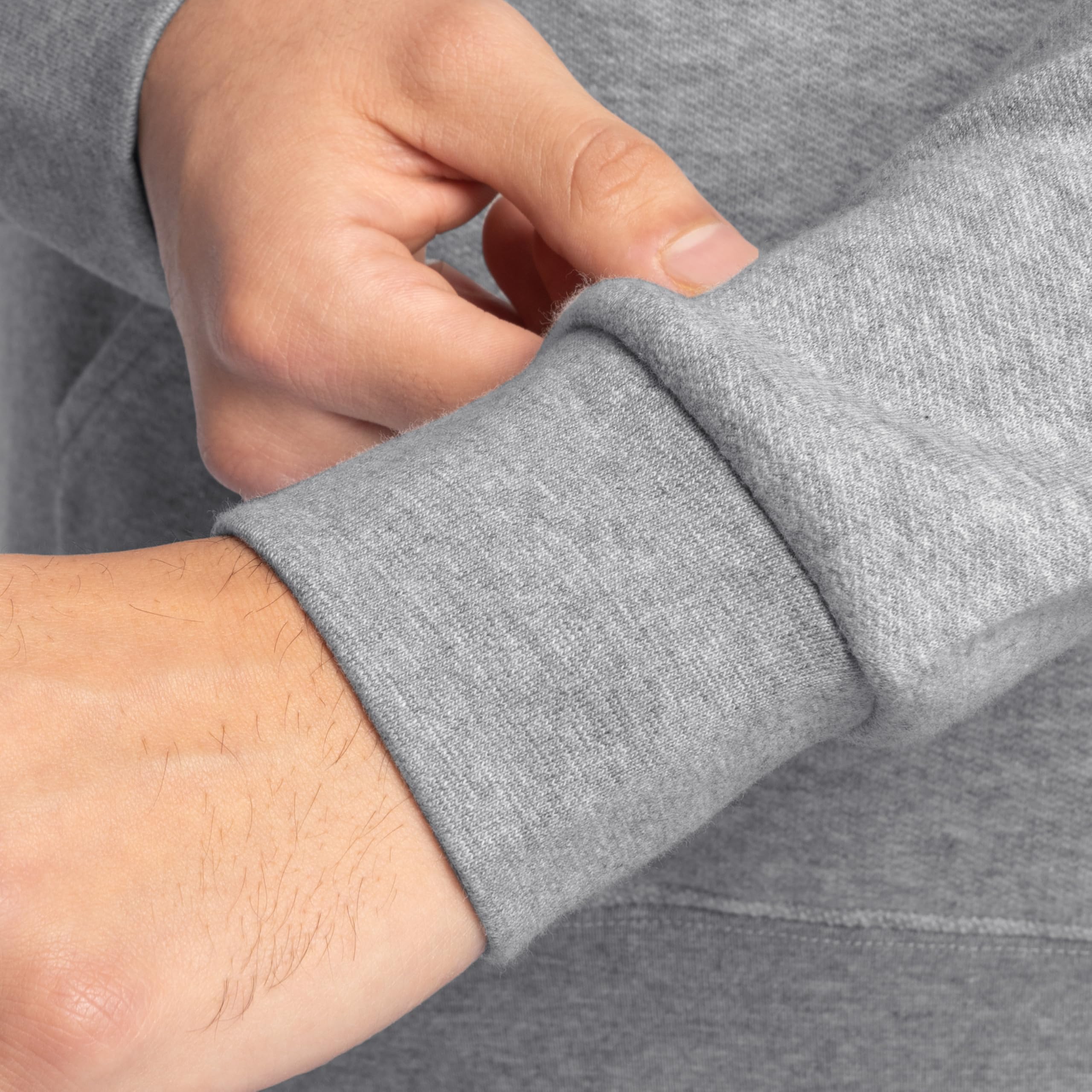 Fruit of the Loom mens Eversoft Fleece Sweatshirts & Hoodies Shirt, Pullover - Black, Large US
