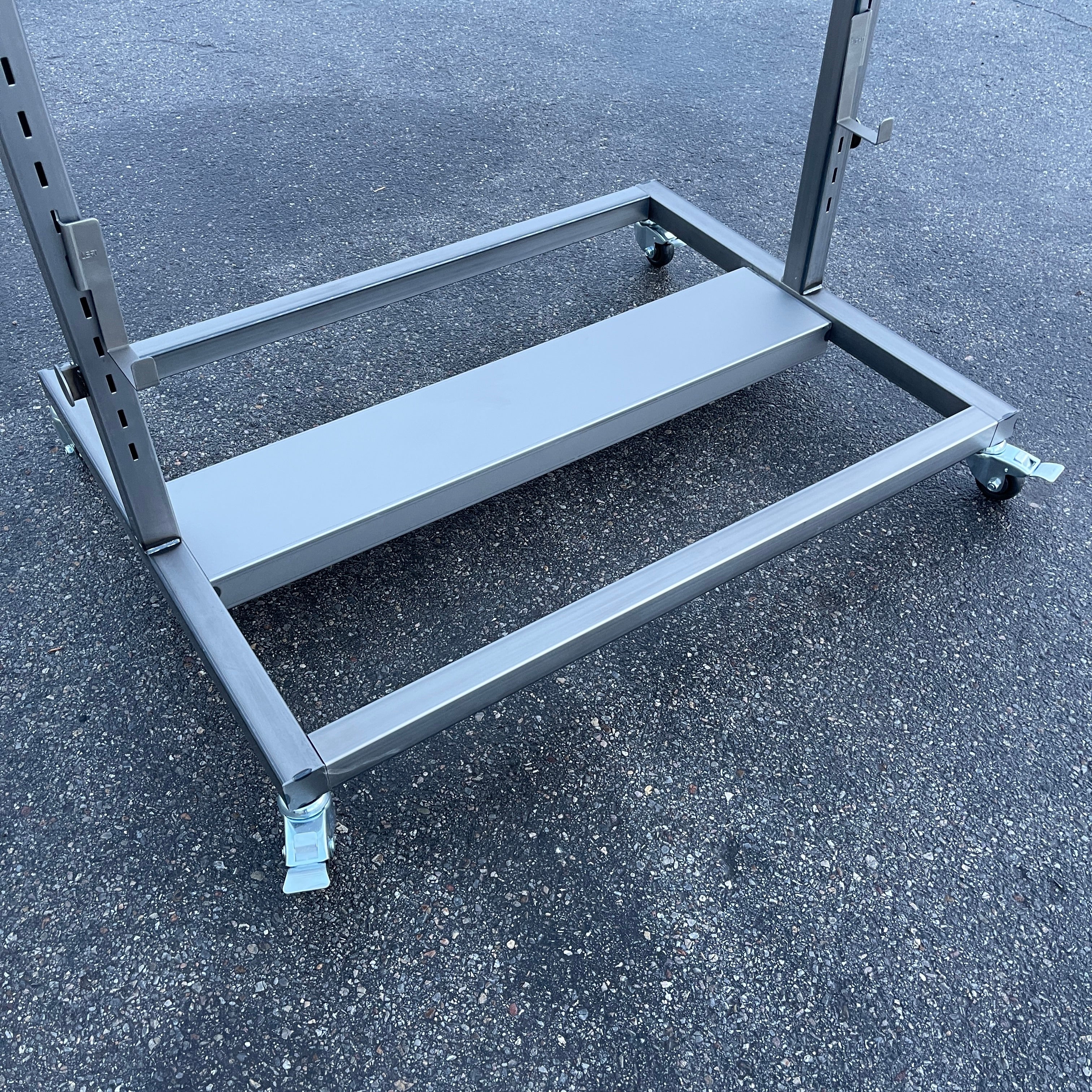 GRAND + BENEDICTS Mobile Core 4-Way Display Rolling Shelf Rack 943-GB4133-18 (New)