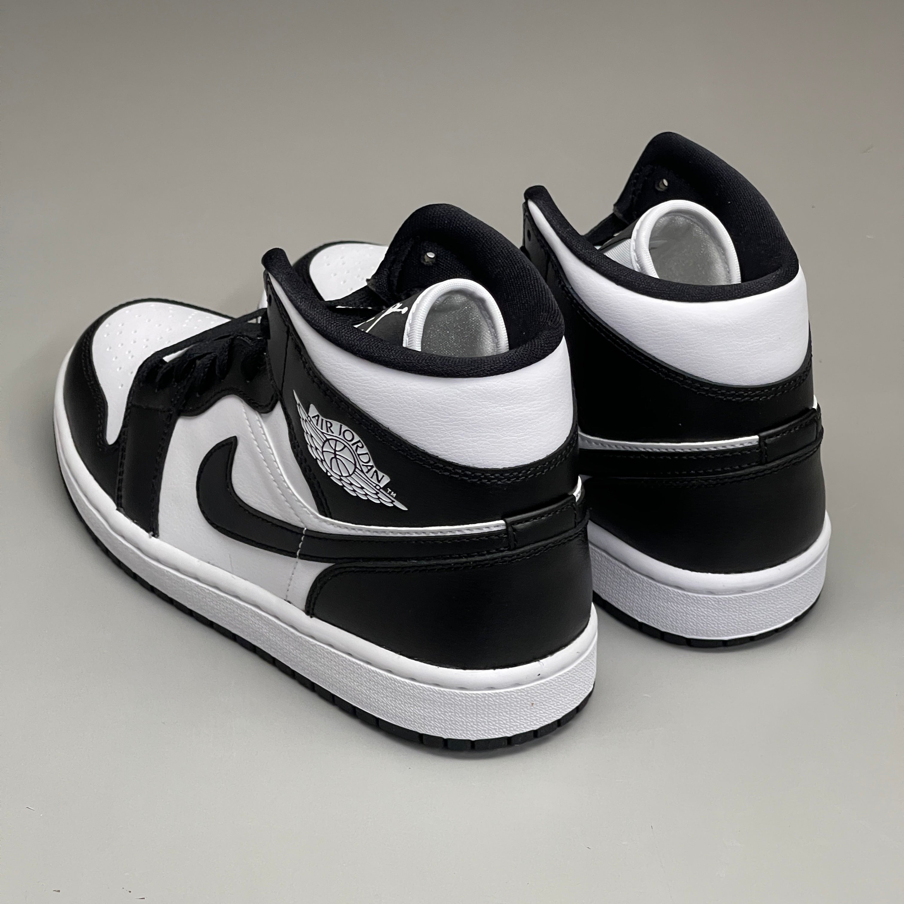 NIKE AIR JORDAN 1 Mid Panda Women's Sz 6 Black / White DV0991-101 (New)