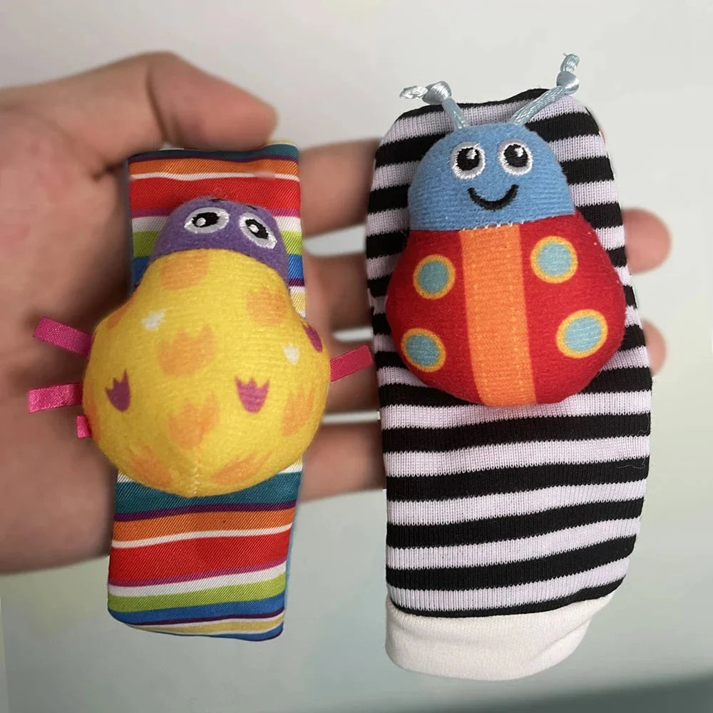 4 PCS Baby Rattle Toy Set Soft Animal Socks & Wrist Straps for Newborns 0–12 Months Educational Plush Toys