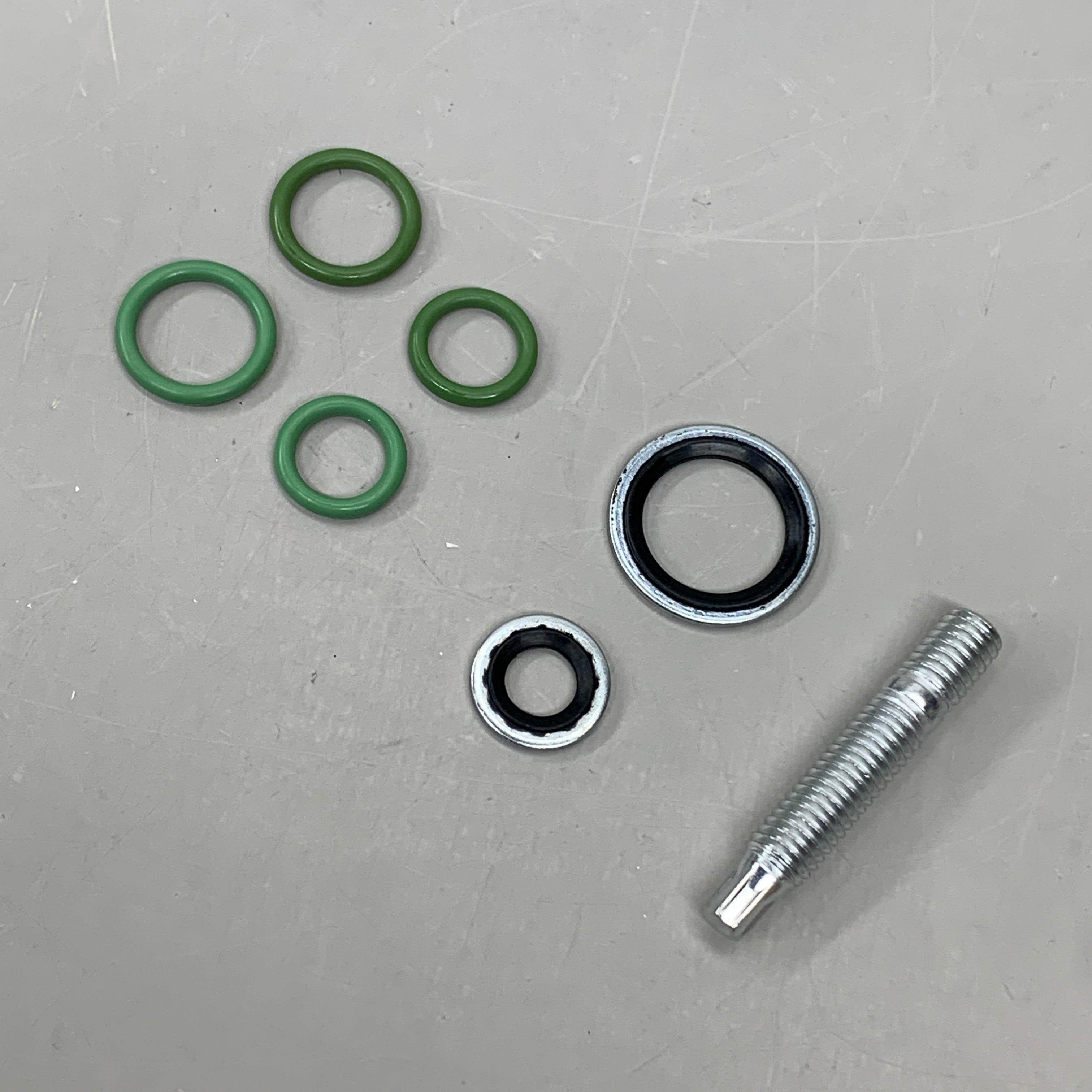 FOUR SEASONS Lot of 8! System Replacement 45910, O-Rings 24675, and Expansion Valves 39438