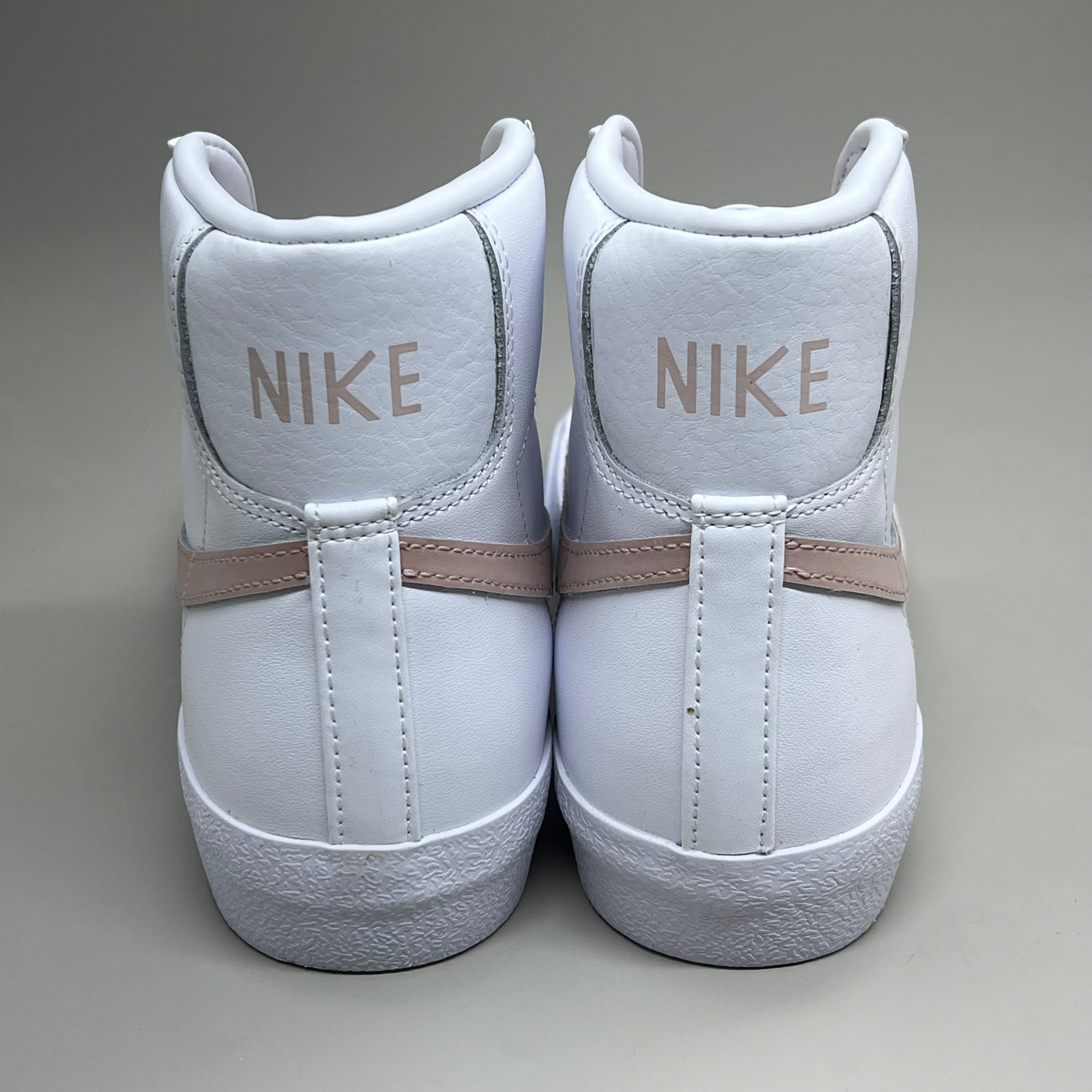 NIKE Blazer Mid '77 Retro Sneakers SZ Womens 12 Mens 10.5 White/Pink CZ1055 118