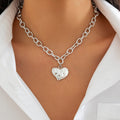 Ins style heart-shaped pendant collarbone chain set, fashionable metal photosensitive surface necklace