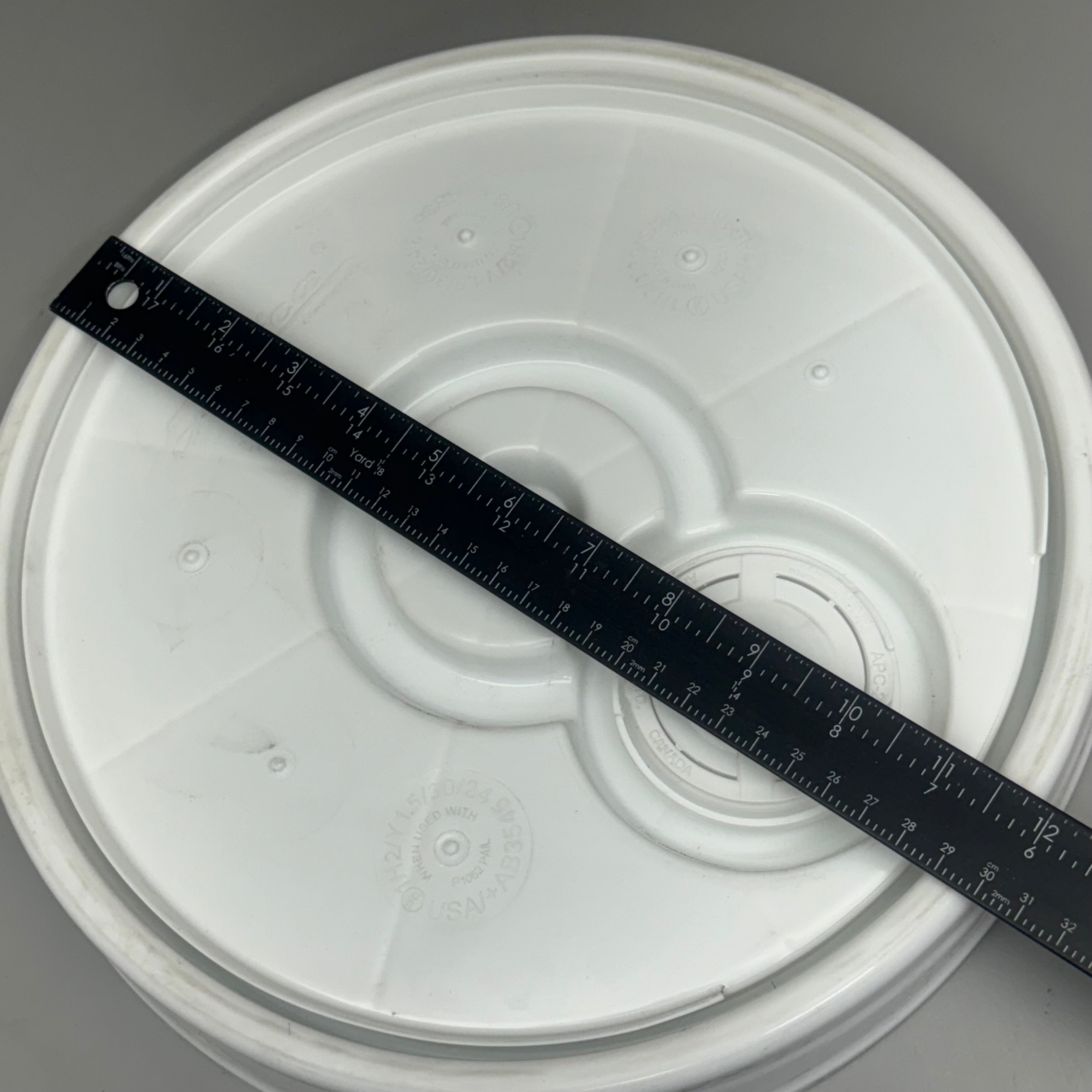 LETICA Tank Bucket Caps (10 Pack) L3100 12”Dx1 1/2”H Plastic White