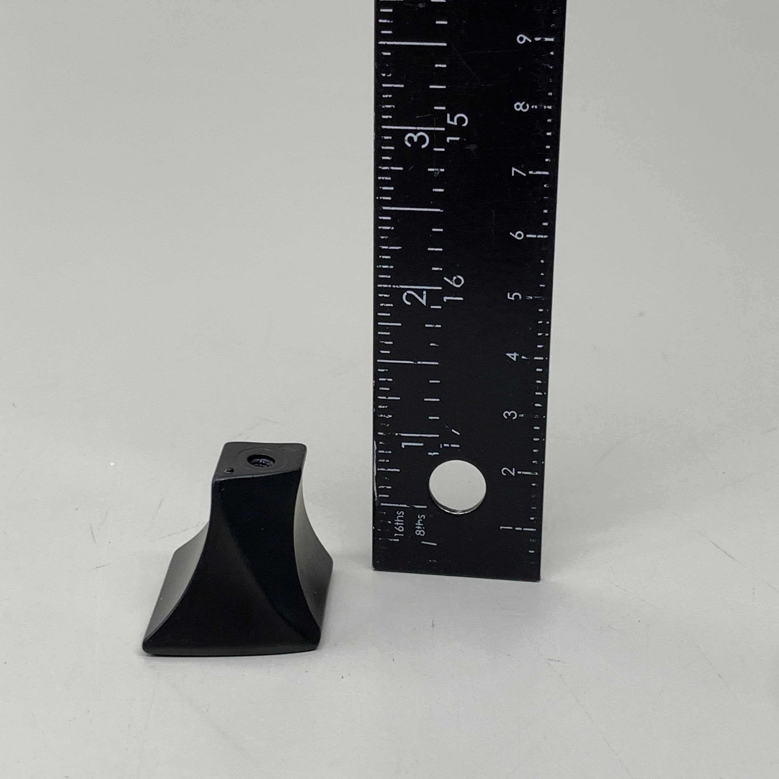 BERENSON 25 PACK!! Fluidic Contemporary Cabinet Knob Black 9441-1055-P