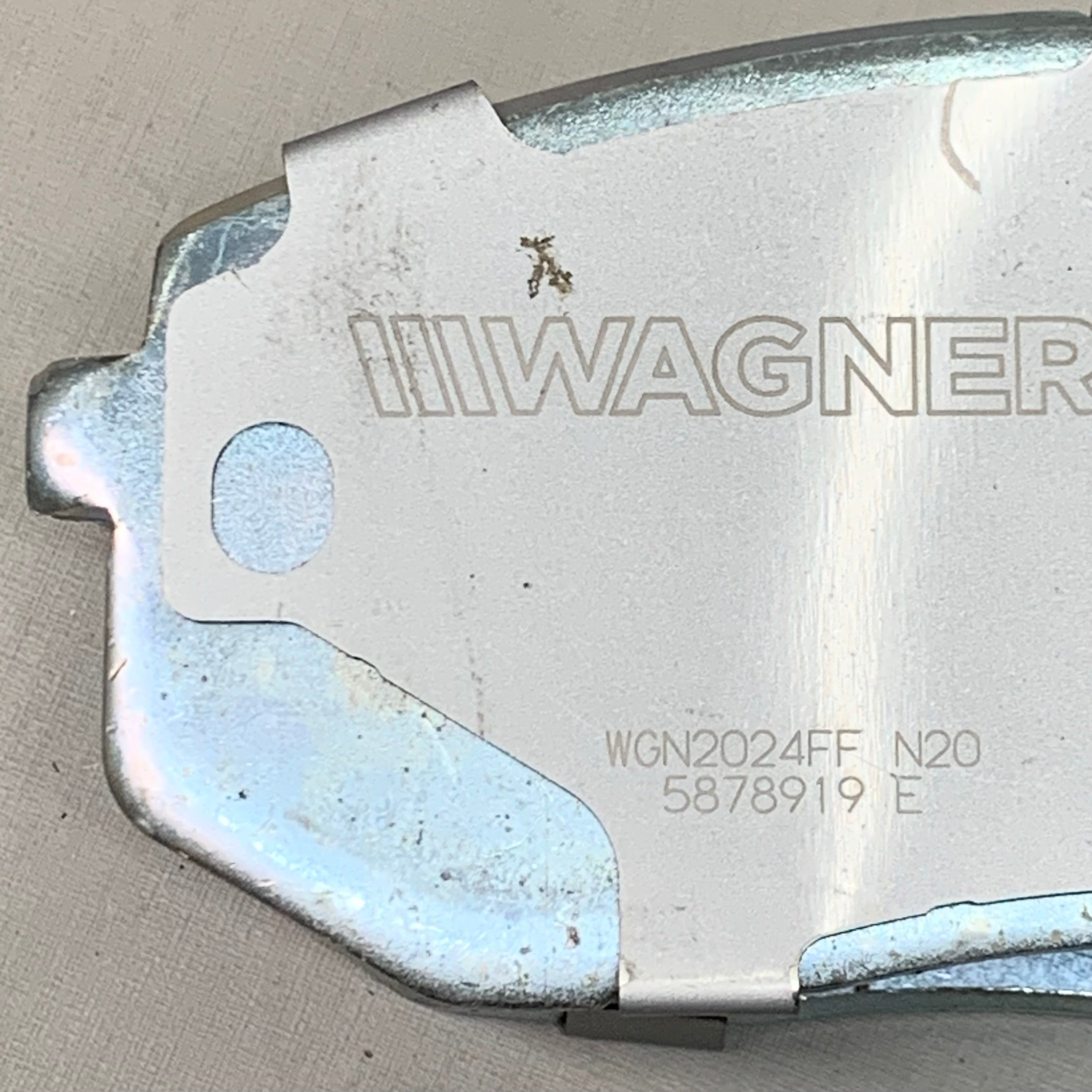 WAGNER OEx Ceramic Disc Brake Pad Set 5 1/2" x 2 1/2" Grey OEX1295A