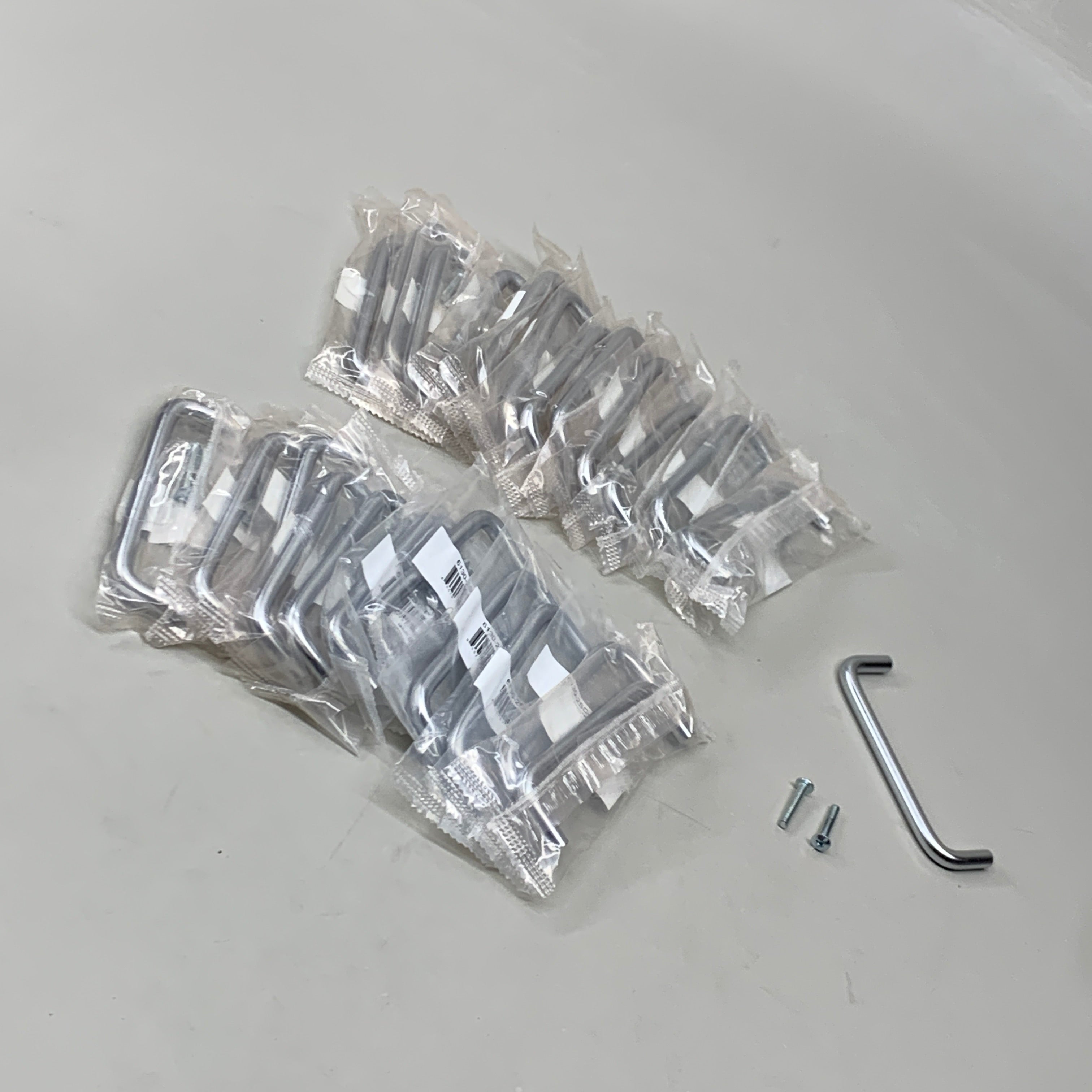 BERENSON (25 PACK) Advantage Wire Pull 4" CC Satin Chrome Steel Pull 6130-2SC-P
