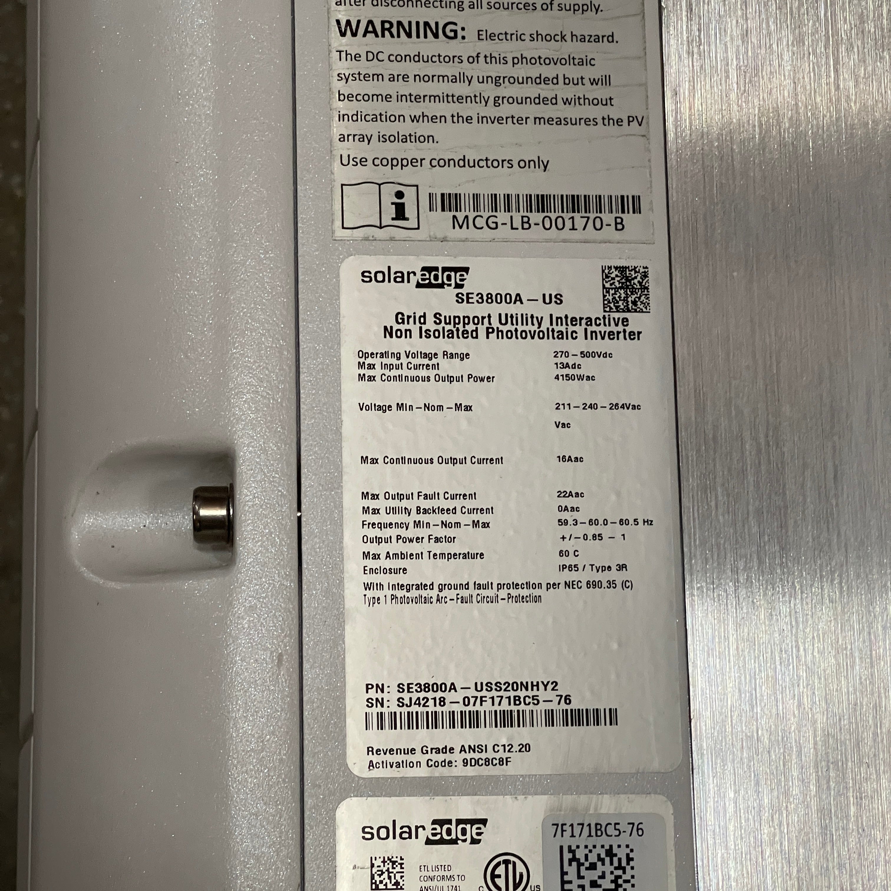 SOLAREDGE Storedge Inverter Equipment SE3800A & BCU-1PH-USS (For Parts, Not Tested)