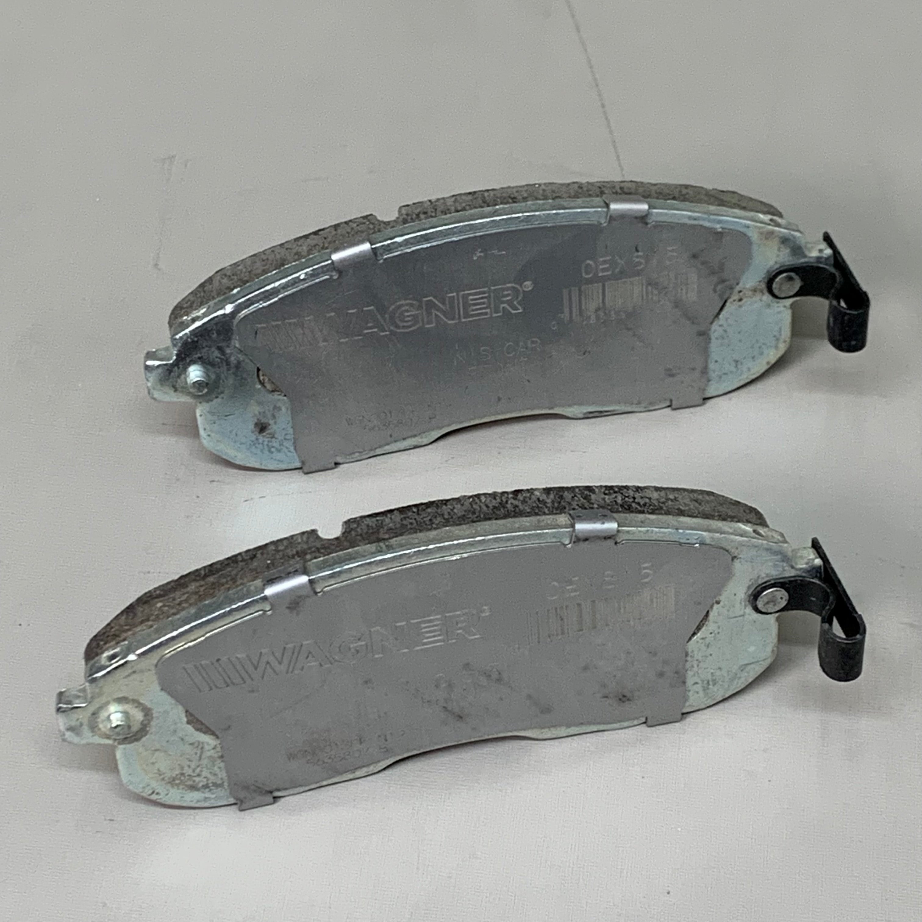 WAGNER OEx Premium Ceramic Disc Brake Pad Set 5 1/2" x 2" Grey OEX815