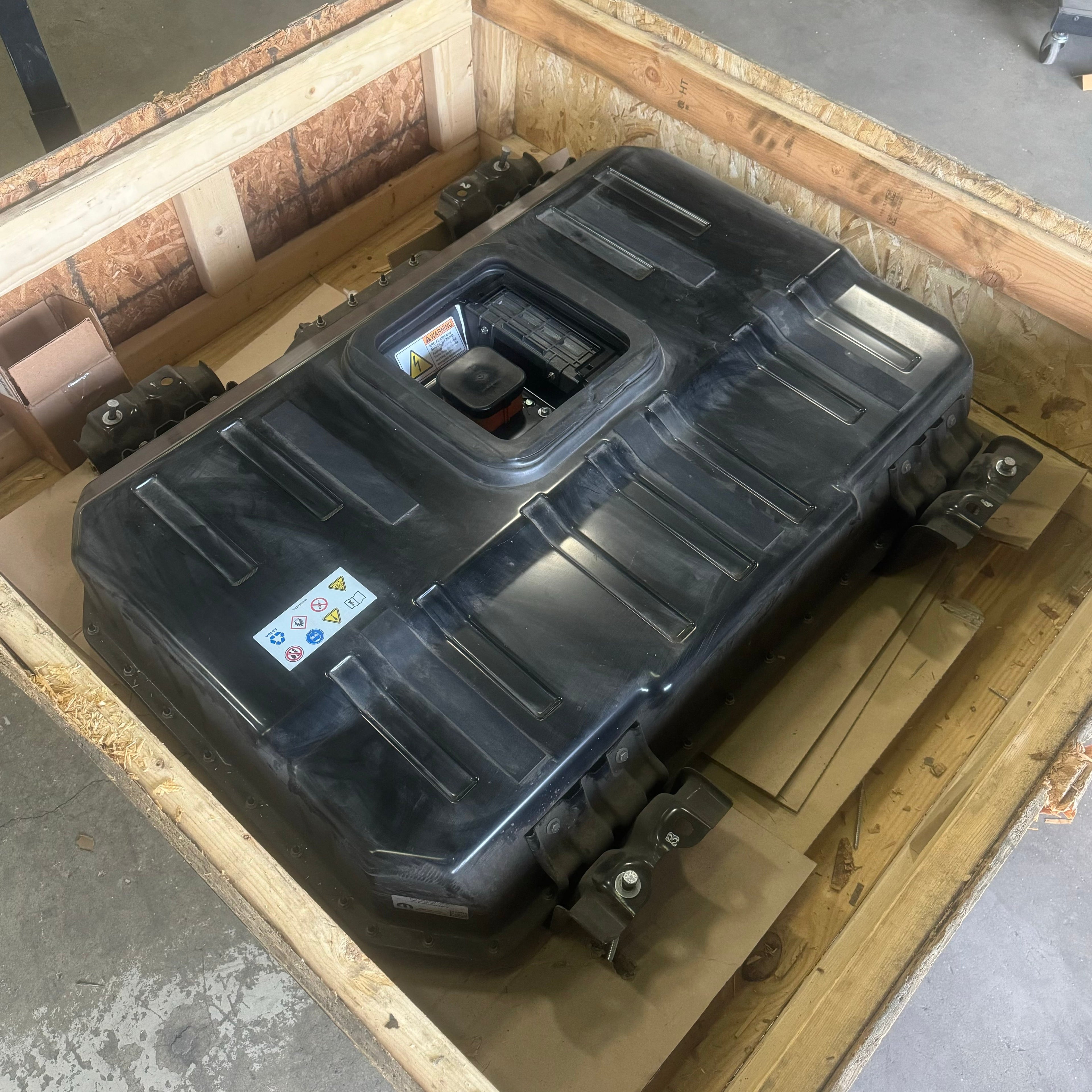 MOPAR Lithium PHEV Battery Pack for Chrysler Pacifica Vehicles 41"x10" UN3480 05193143AW