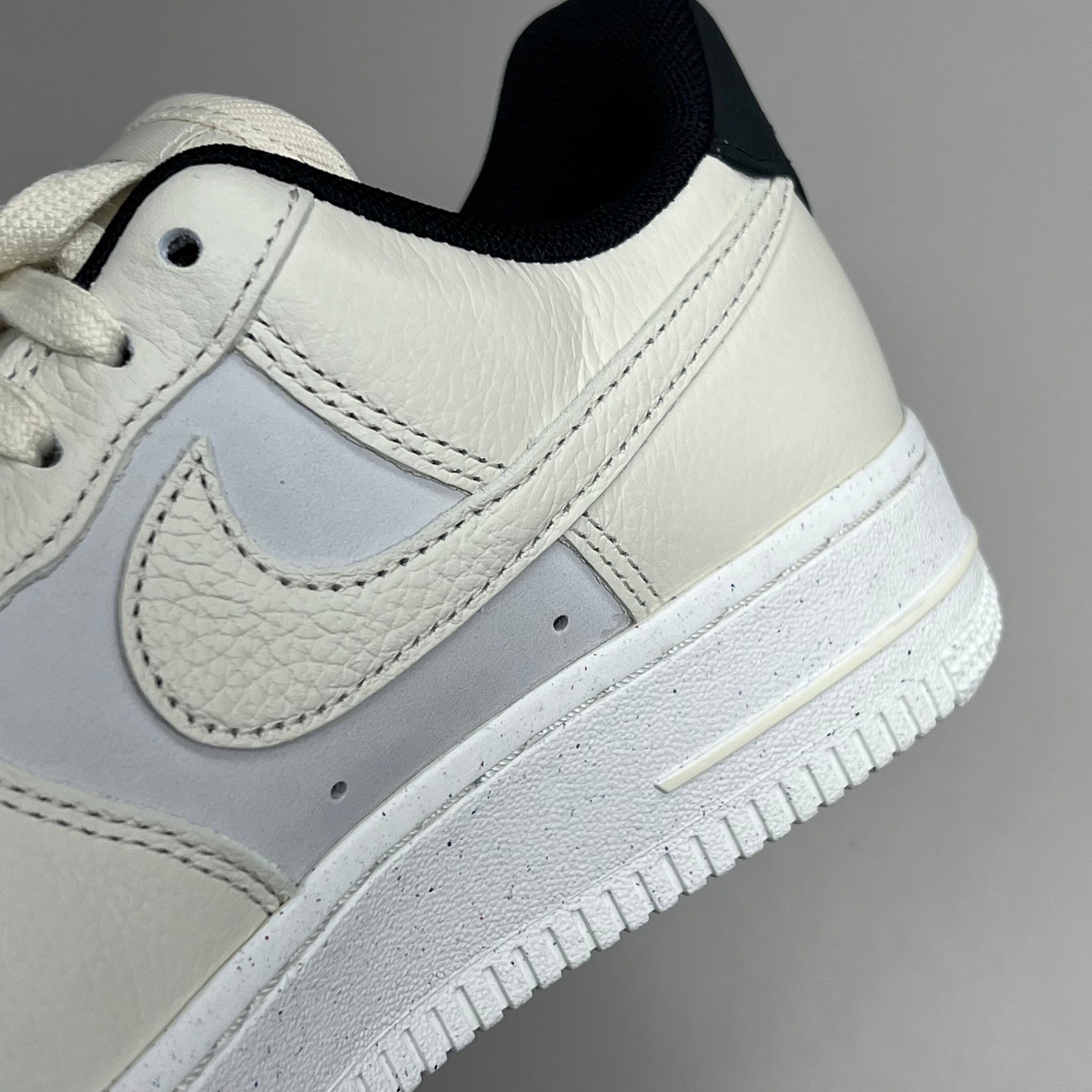 NIKE Air Force 1 07' LX Leather Sz Women's 9 Sail/Coconut Milk-Black DZ2708 101