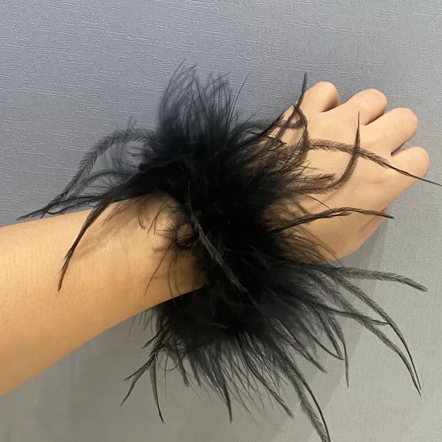 Real Ostrich feather cuff plumes bracelet for women white Cuffs pens Shirt with feathers girls fur cuffs ornament boa plume