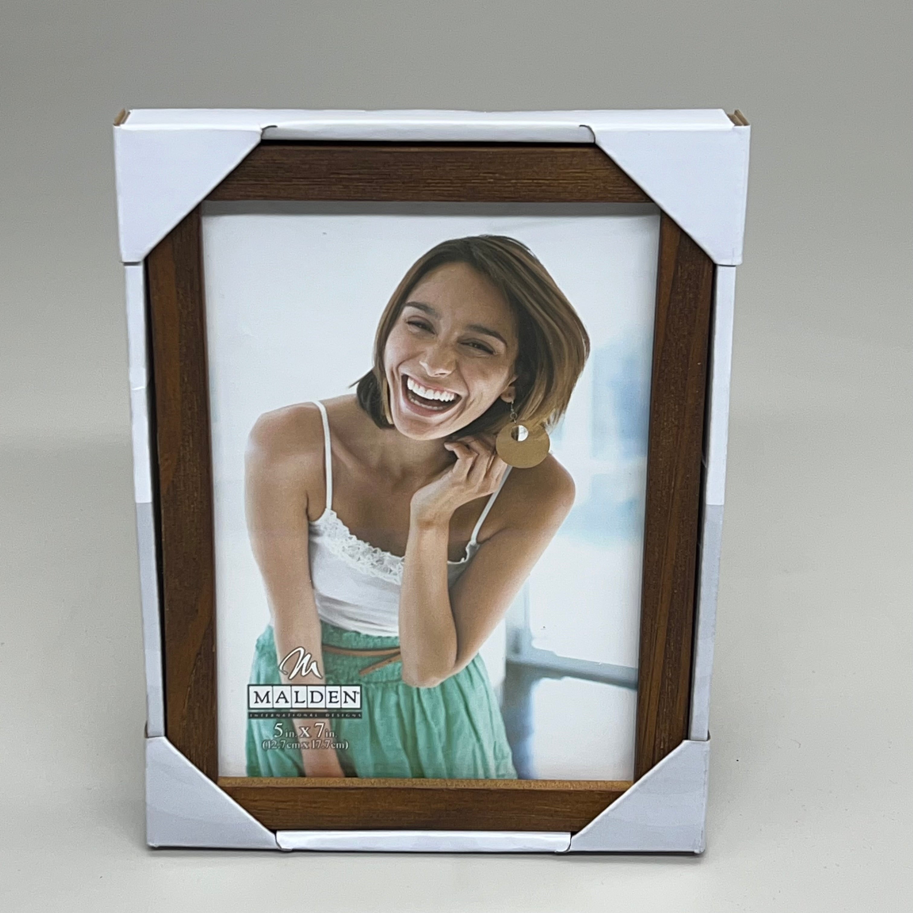 MALDEN (3 PACK) Wall Decor Concepts Wood Picture Frame 5" X 7" Chestnut 2332-57