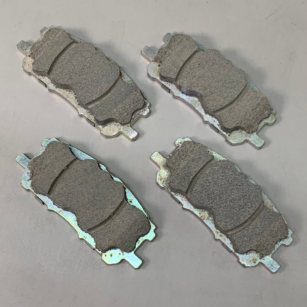 WAGNER OEx Premium Ceramic Disc Brake Pad Set 5 1/2" x 2" Grey OEX1005