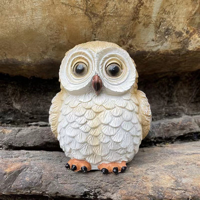 Statue decoration owl resin solar decoration