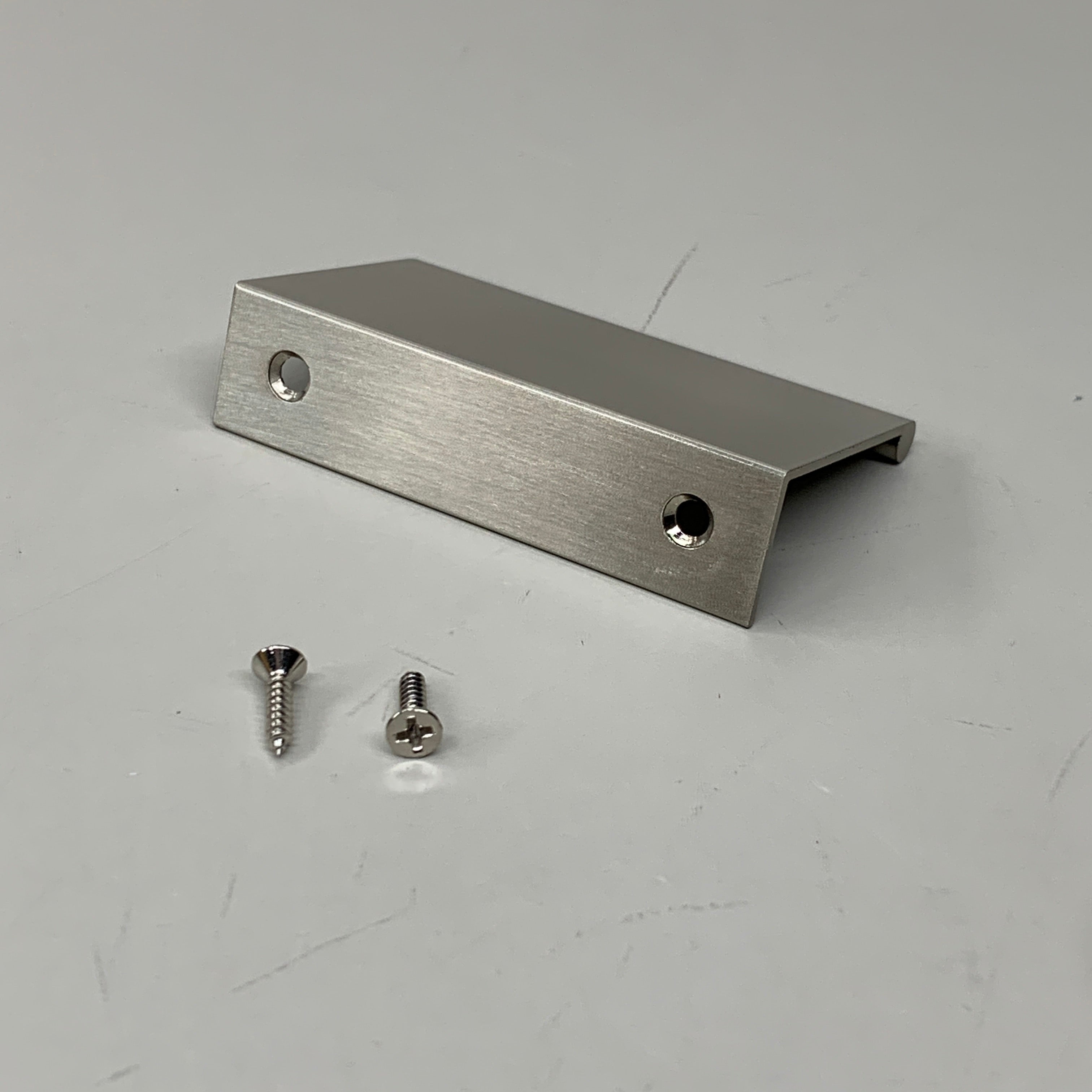BERENSON 25 PACK!! Bravo Edge Pull Brushed Nickel Aluminum 56mm CC 1057-4BPN-P