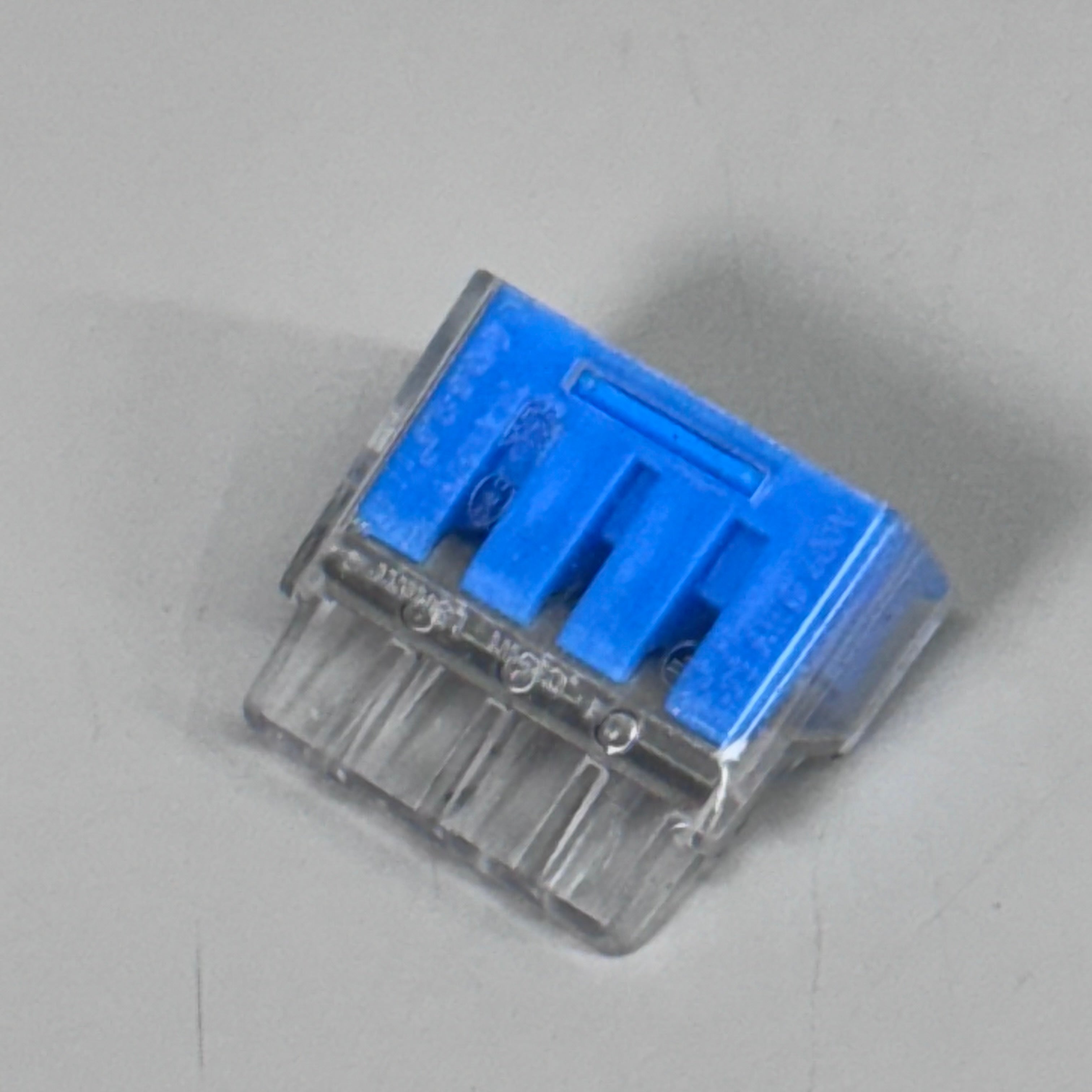 TE CONNECTIVITY (480 PACK) Push Grip Connector 4 Wire Port 12-22 AWG 2388553-4