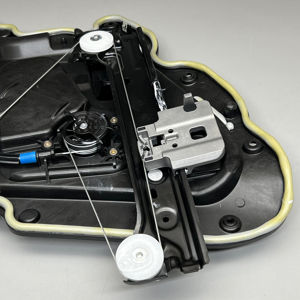 TESLA Carrier Module WND REG ASM RSD RH 1096623-05-L / 16937293-SR