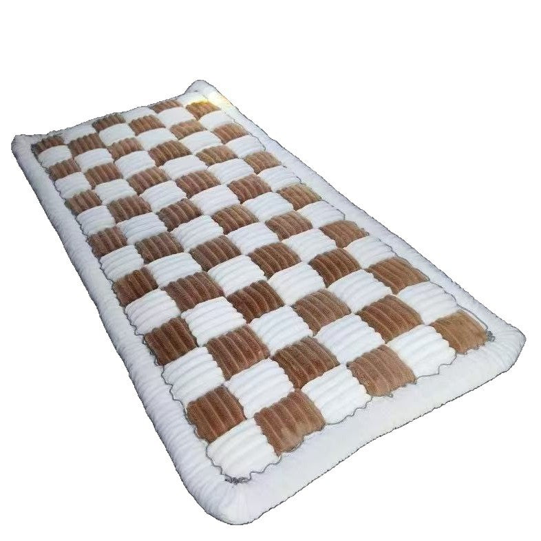 Sleeping Car Mat Pet Thickened Seat Pad Car Back Seat Checkered Dog Bed In Stock Factory Wholesale