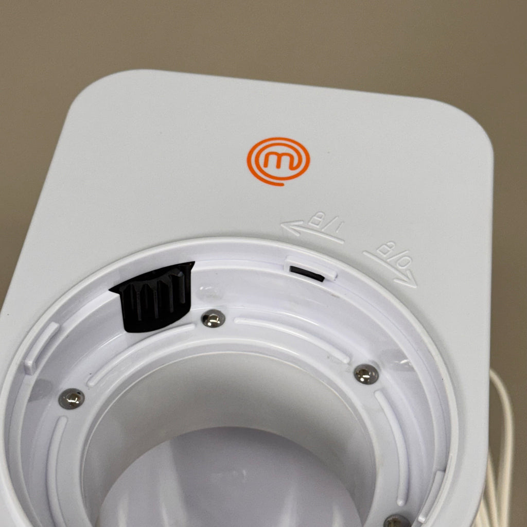 MASTERCHEF Electric Spiralizer includes 3 Spiral Blades 12" x 9.5" White/Orange