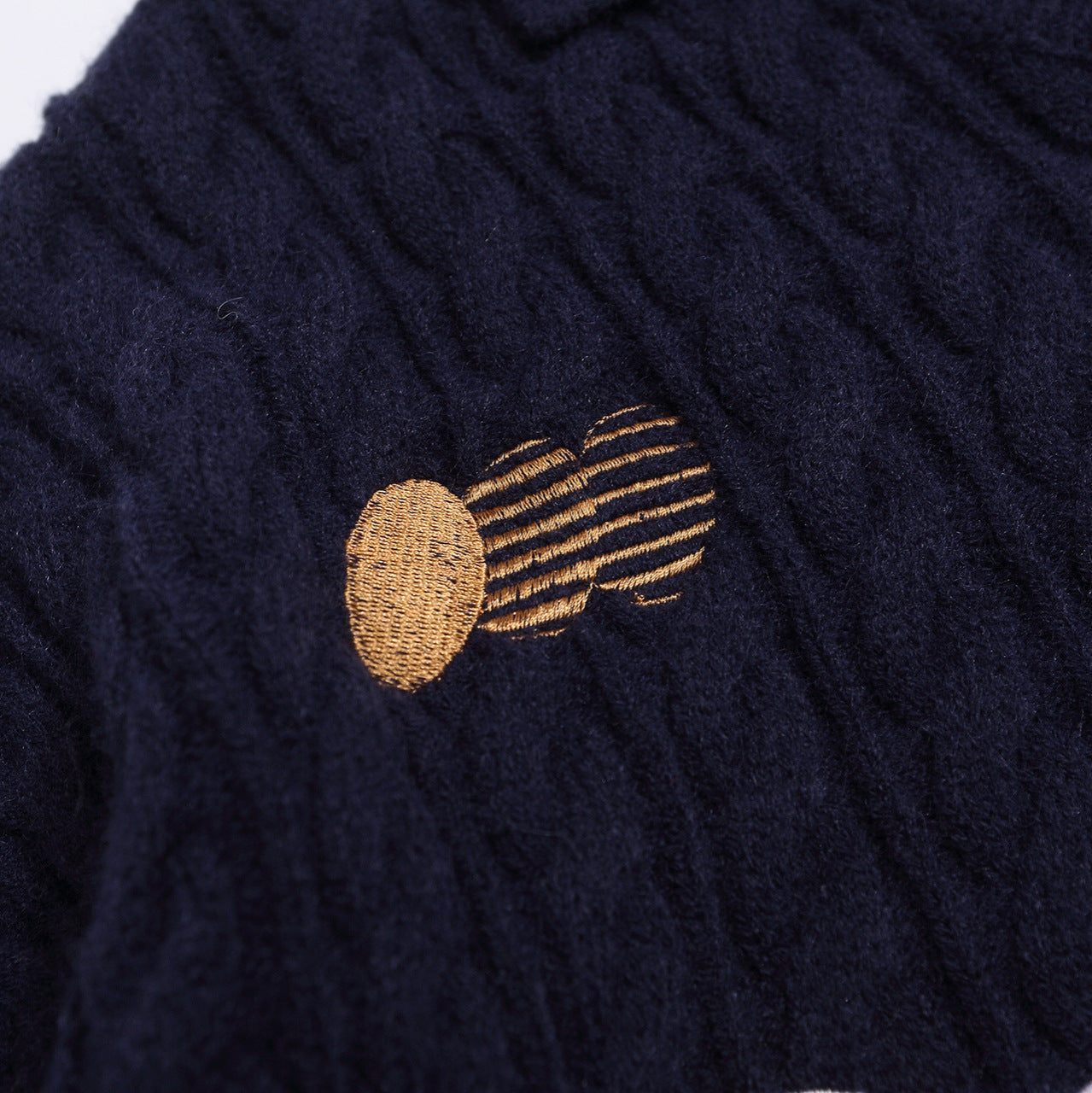 Letter embroidery V-neck casual sweater