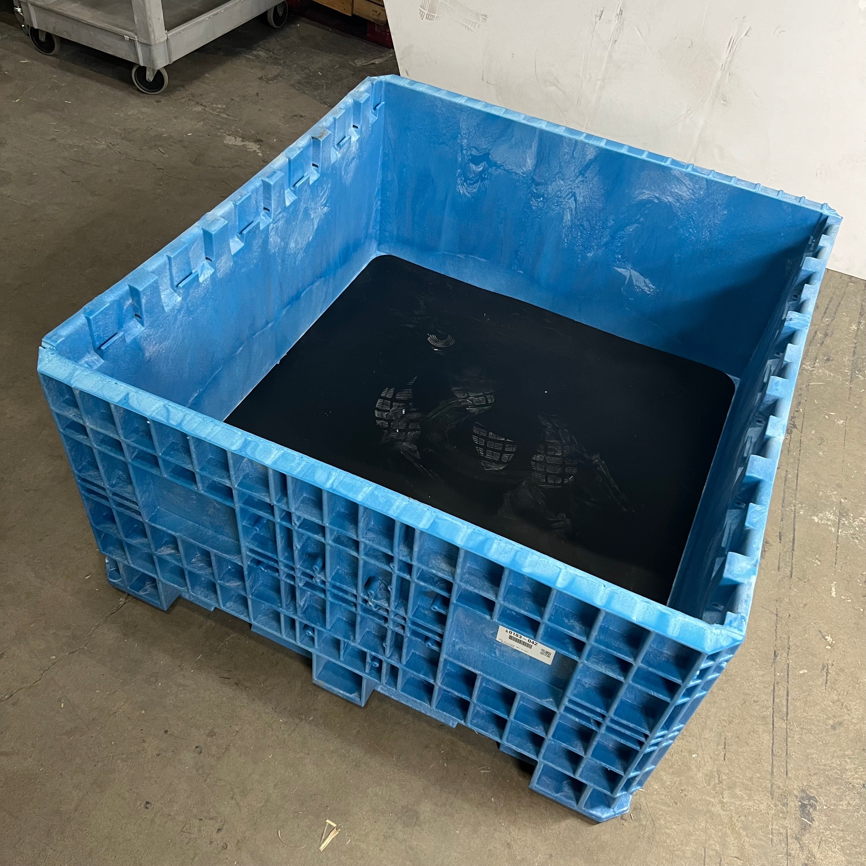 ZA@ ORBIS BULKPAK HDR Bulk Pallet Container Blue  HDRS4845-24-6 & DKBLUFXD WALL