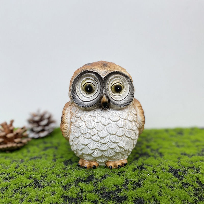 Statue decoration owl resin solar decoration