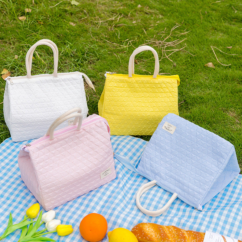 ins style small fresh outdoor large capacity picnic insulation and cold storage bag fashionable diamond pattern zipper lunch box bag student lunch bag