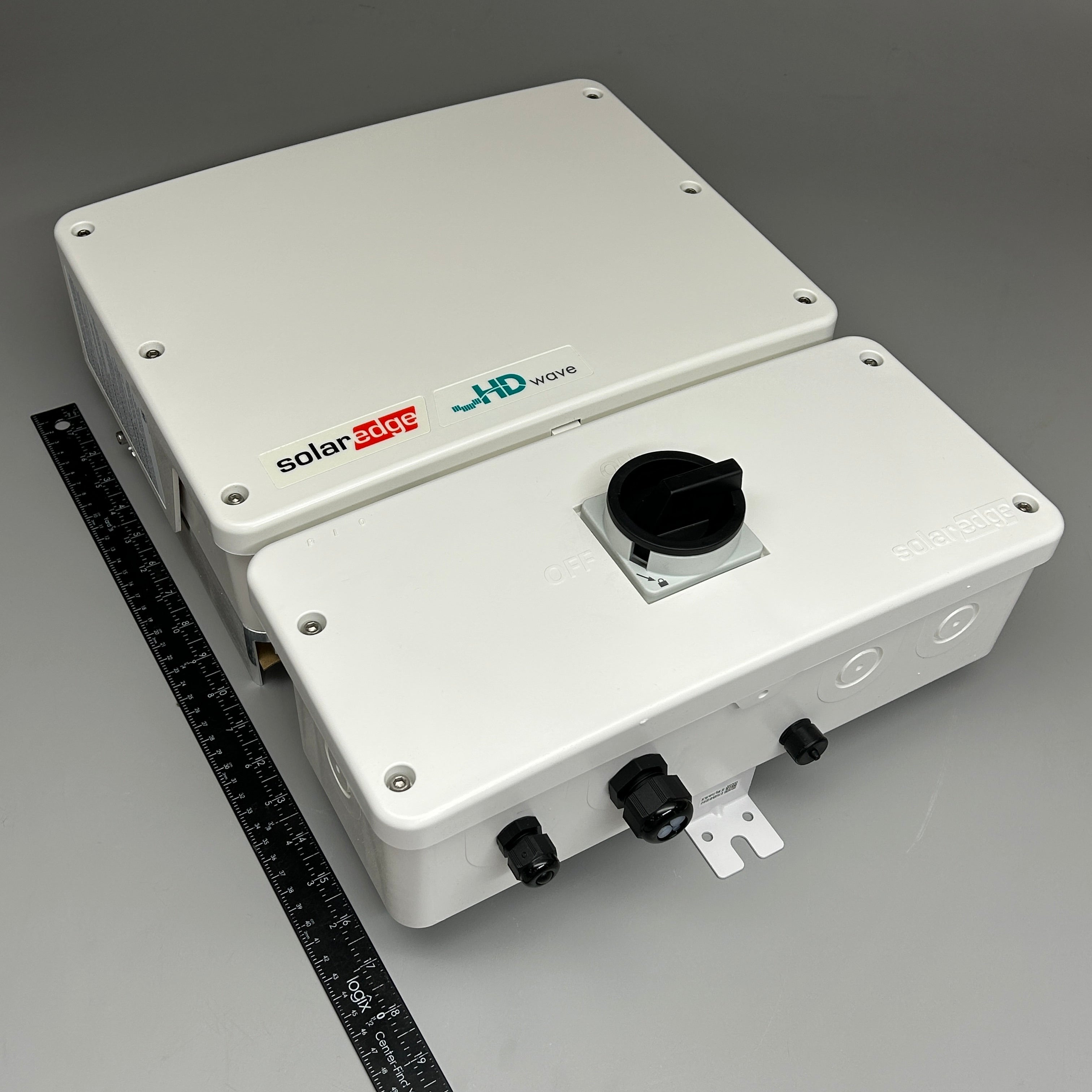 SOLAREDGE HD-Wave Grid-Tie Non-Isolated Inverter 3800VA 240VAC SE3800H-US (New)