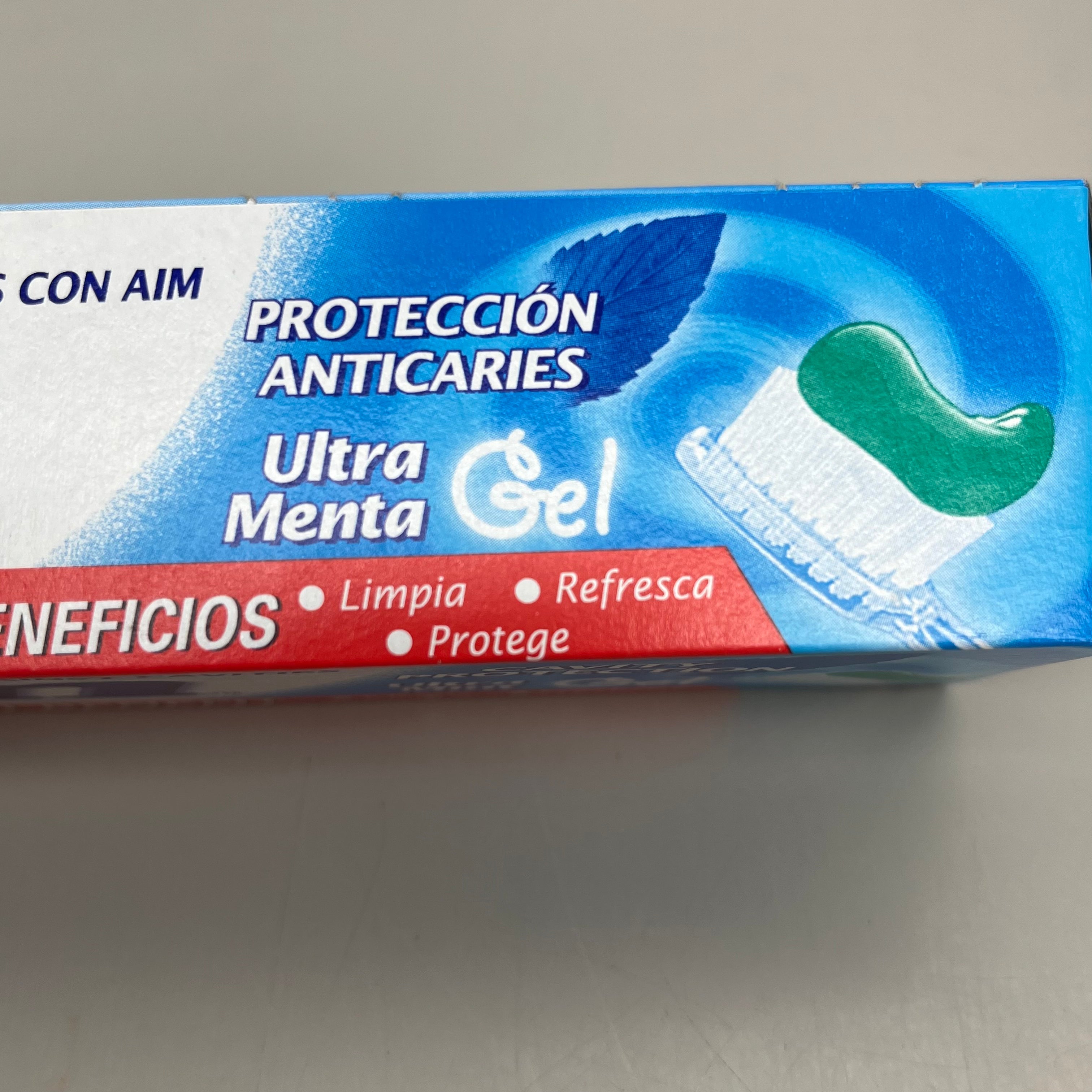 AIM 12-PACK! Multi-Benefit Cavity Protection Gel Toothpaste Ultra Mint 5.5 oz. BB 03/27 70505178