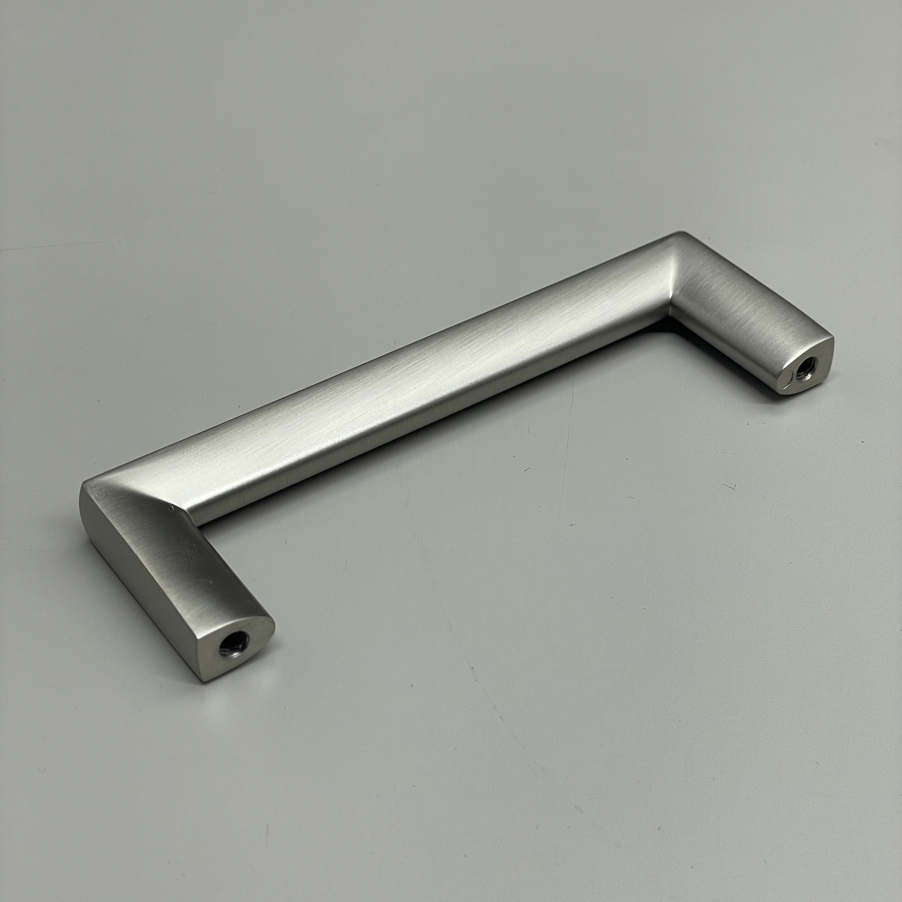 BERENSON (10 PK) Metro 96mm CC Brushed Nickel Pull Handle 4108-1BPN-P
