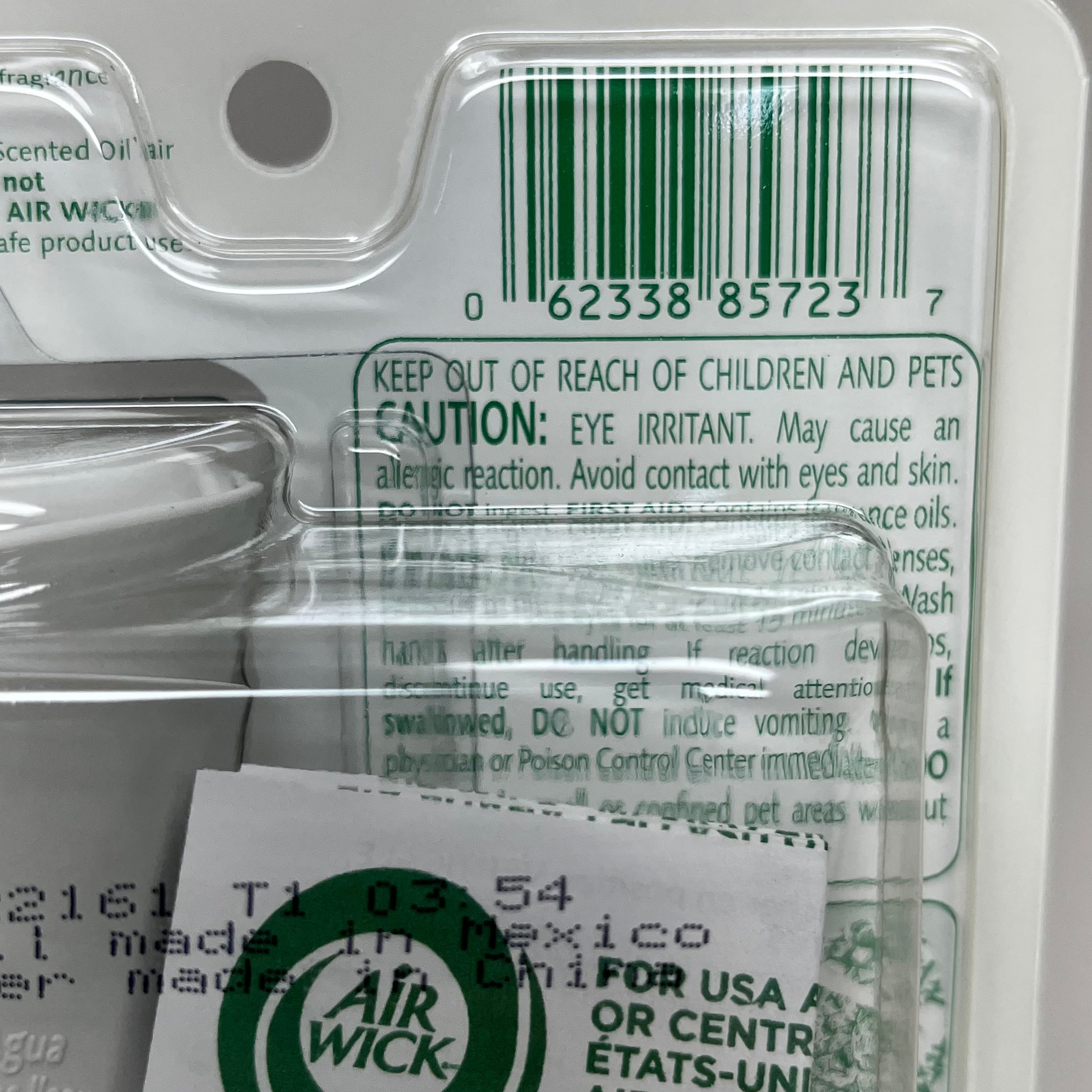 AIR WICK 6-PK! Plug in Air Freshener w/ Fresh Linen scent & essential oils (New)