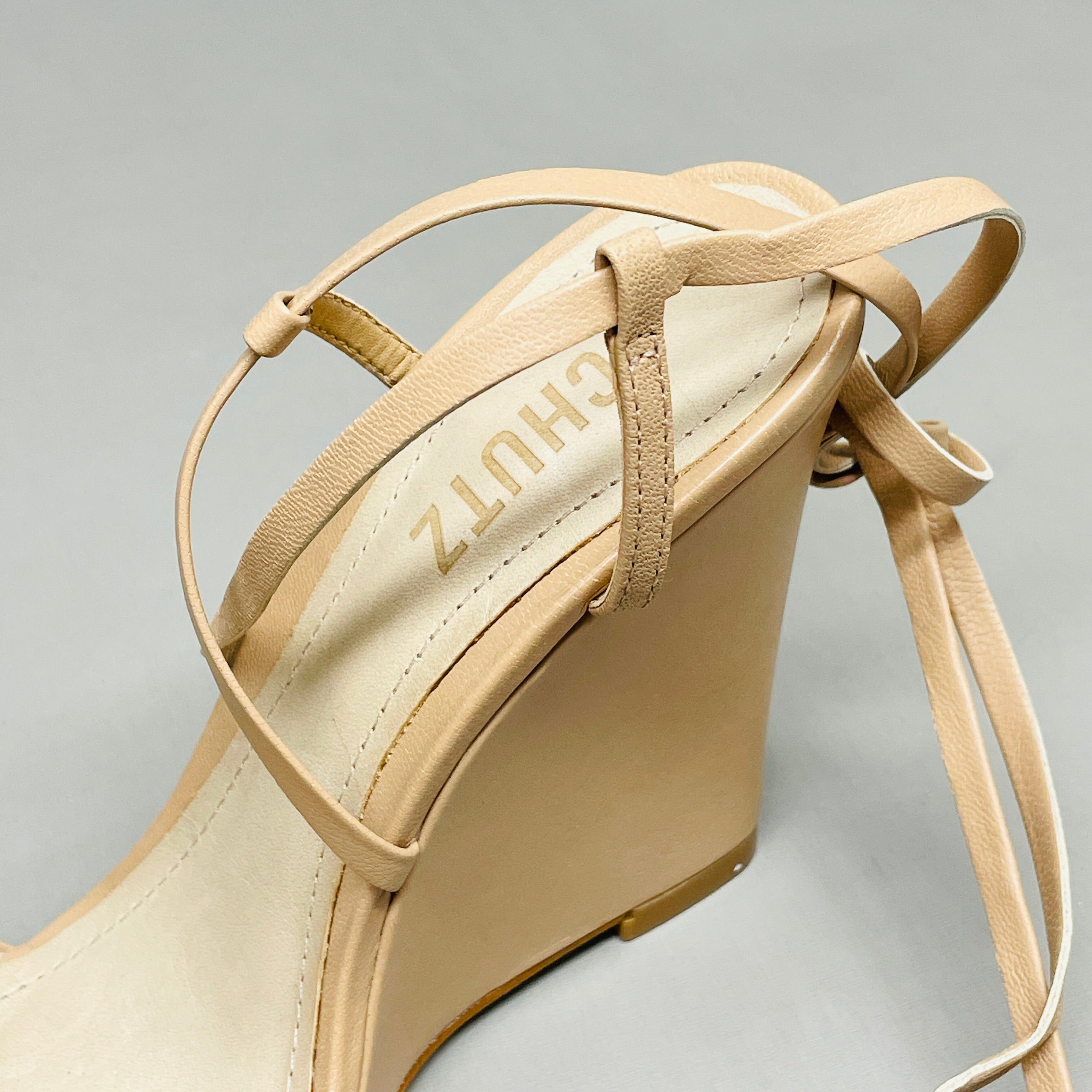 SCHUTZ Deonne Casual Deluxe Nappa Leather Sandal True Beige Sz 8 S013810172 (New)