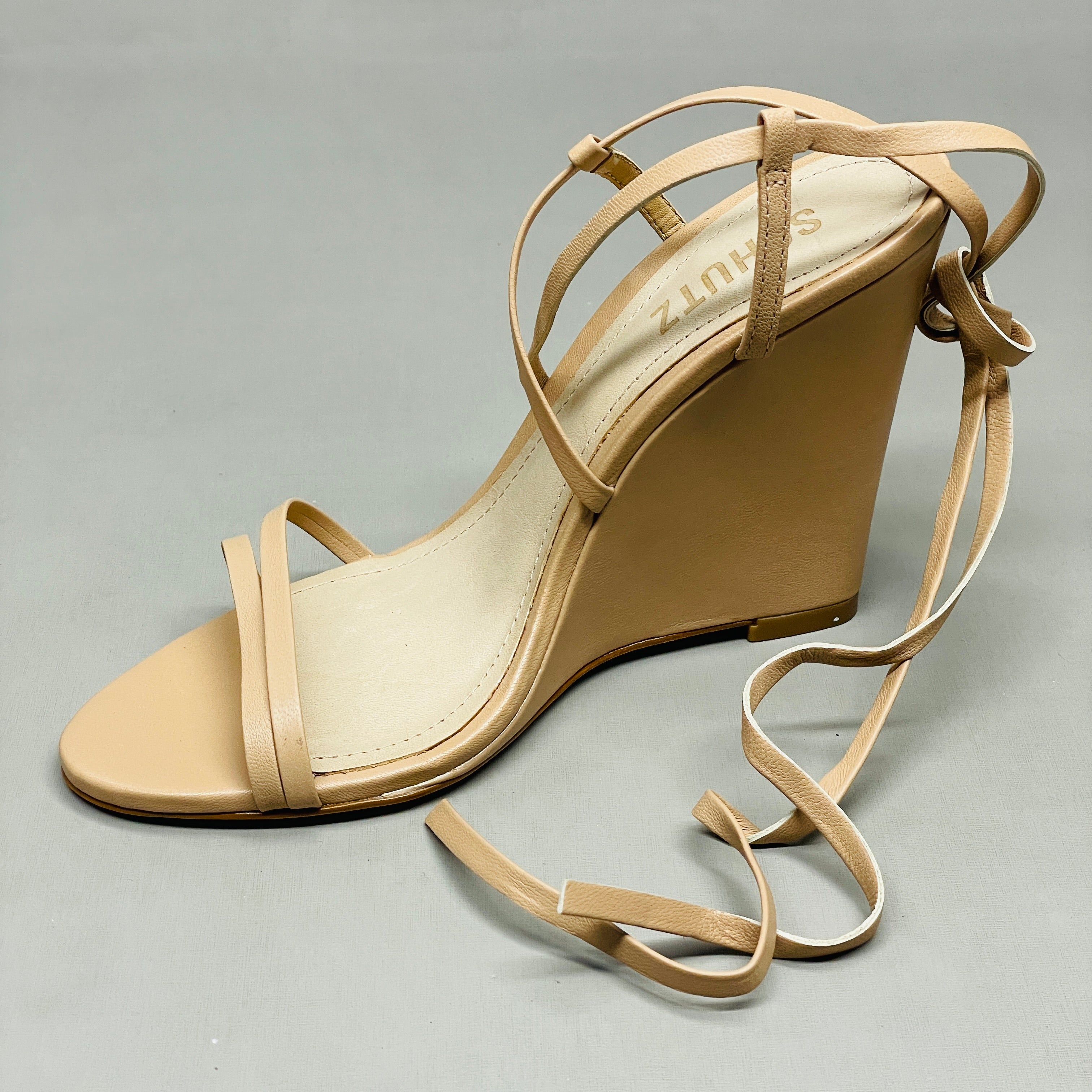 SCHUTZ Deonne Casual Deluxe Nappa Leather Sandal True Beige Sz 8 S013810172 (New)