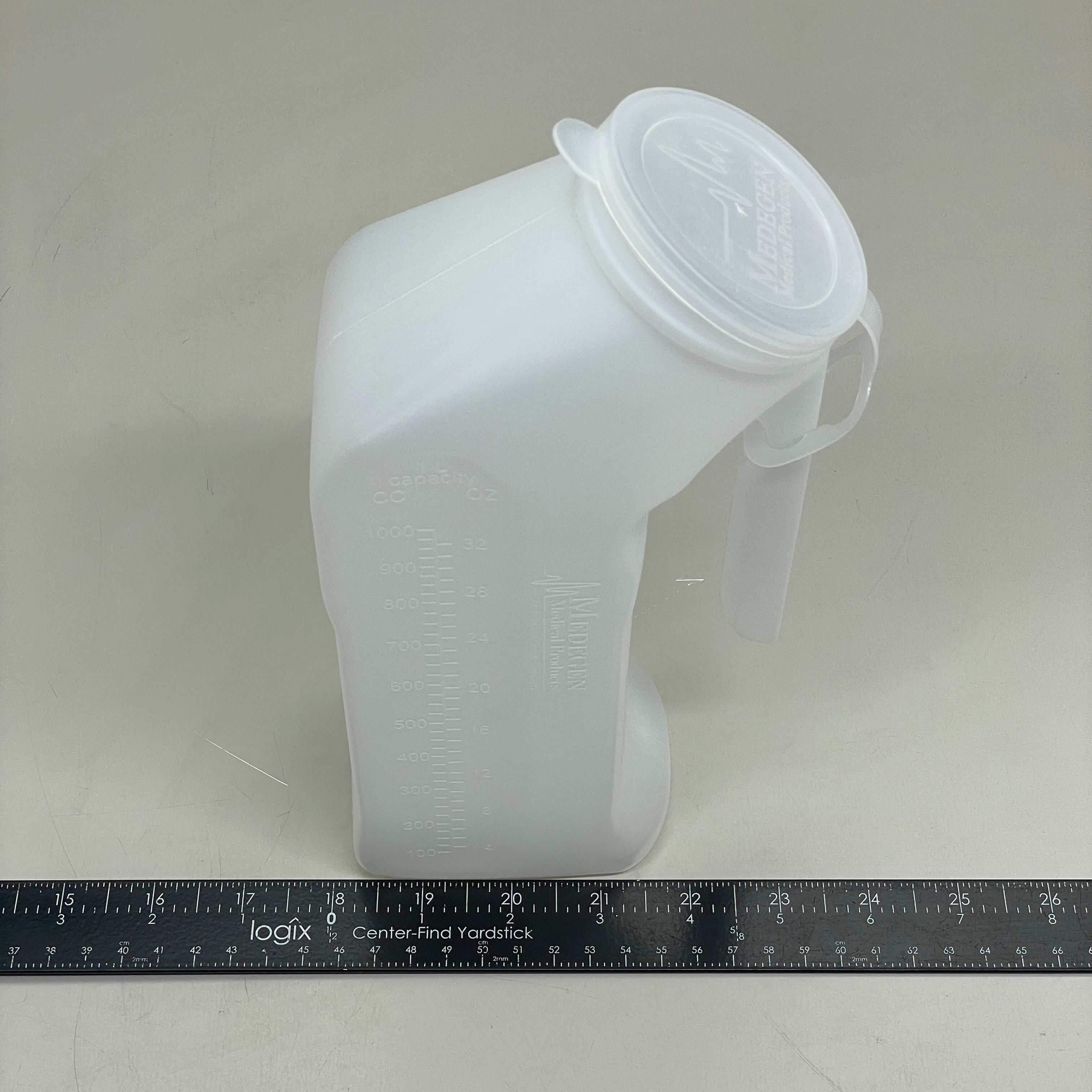 MEDEGEN MEDICAL PRODUCTS (50 PK) Male Urinal w/ Hanging Lid Translucent 1 qt  H140-01 (Distressed Box)