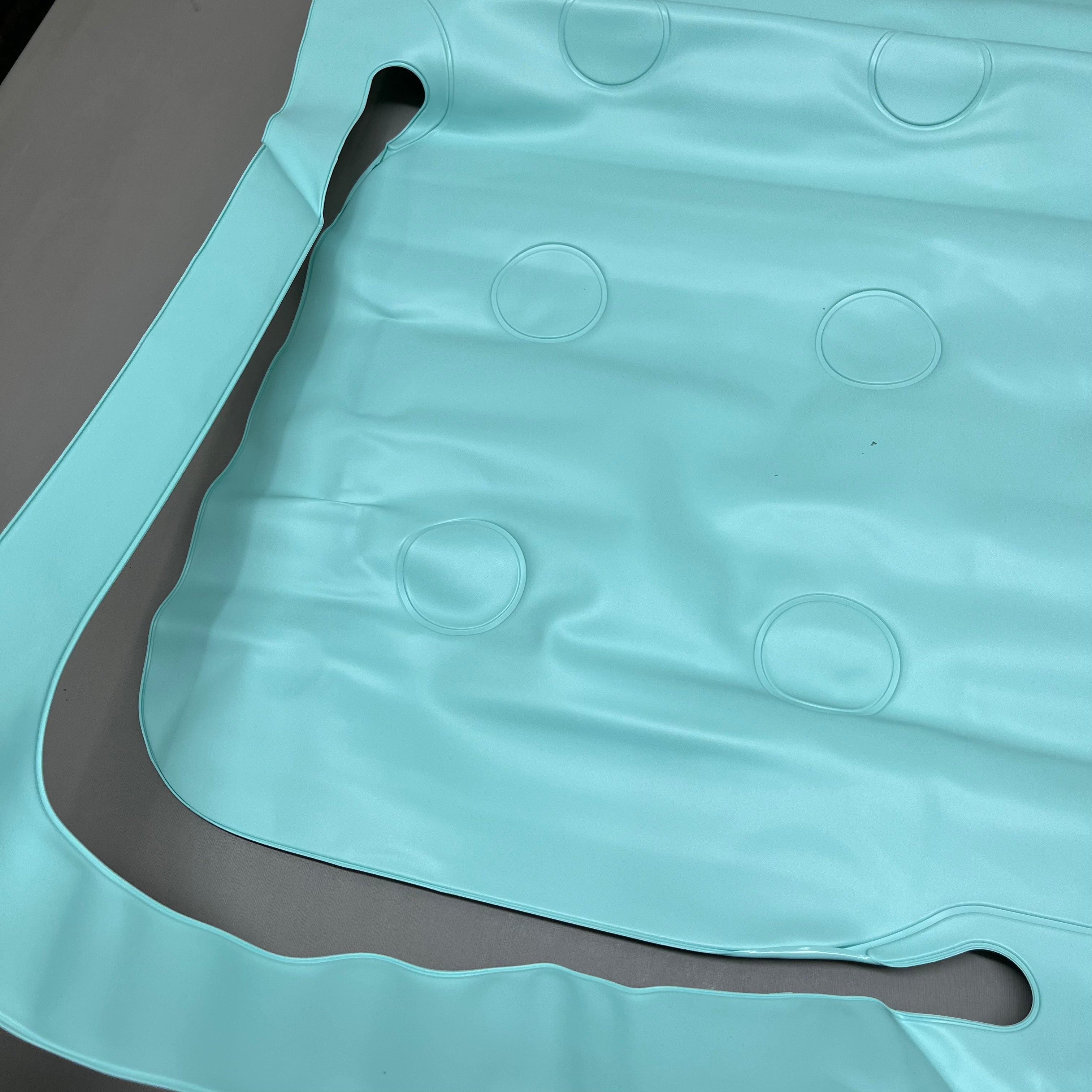 MOLNLYCKE Inflatable Static Air Mattress w/ Hand Pump Twin Teal 1400102