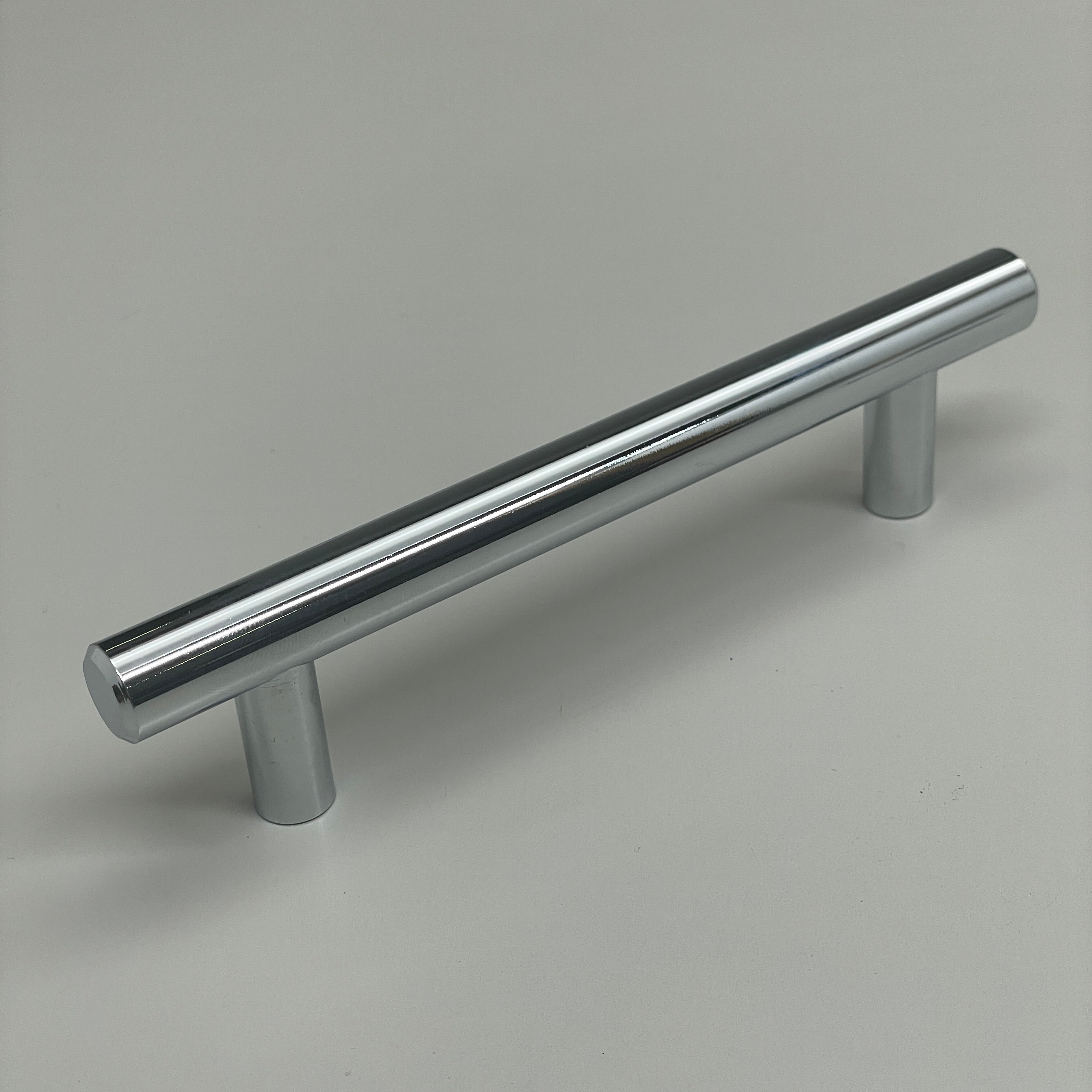 BERENSON (10 PK) Transitional Advantage Two Polished Chrome T-Bar Pull 9549-2026-P